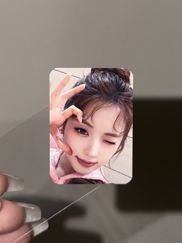 NMIXX Jiwoo 迷你卡