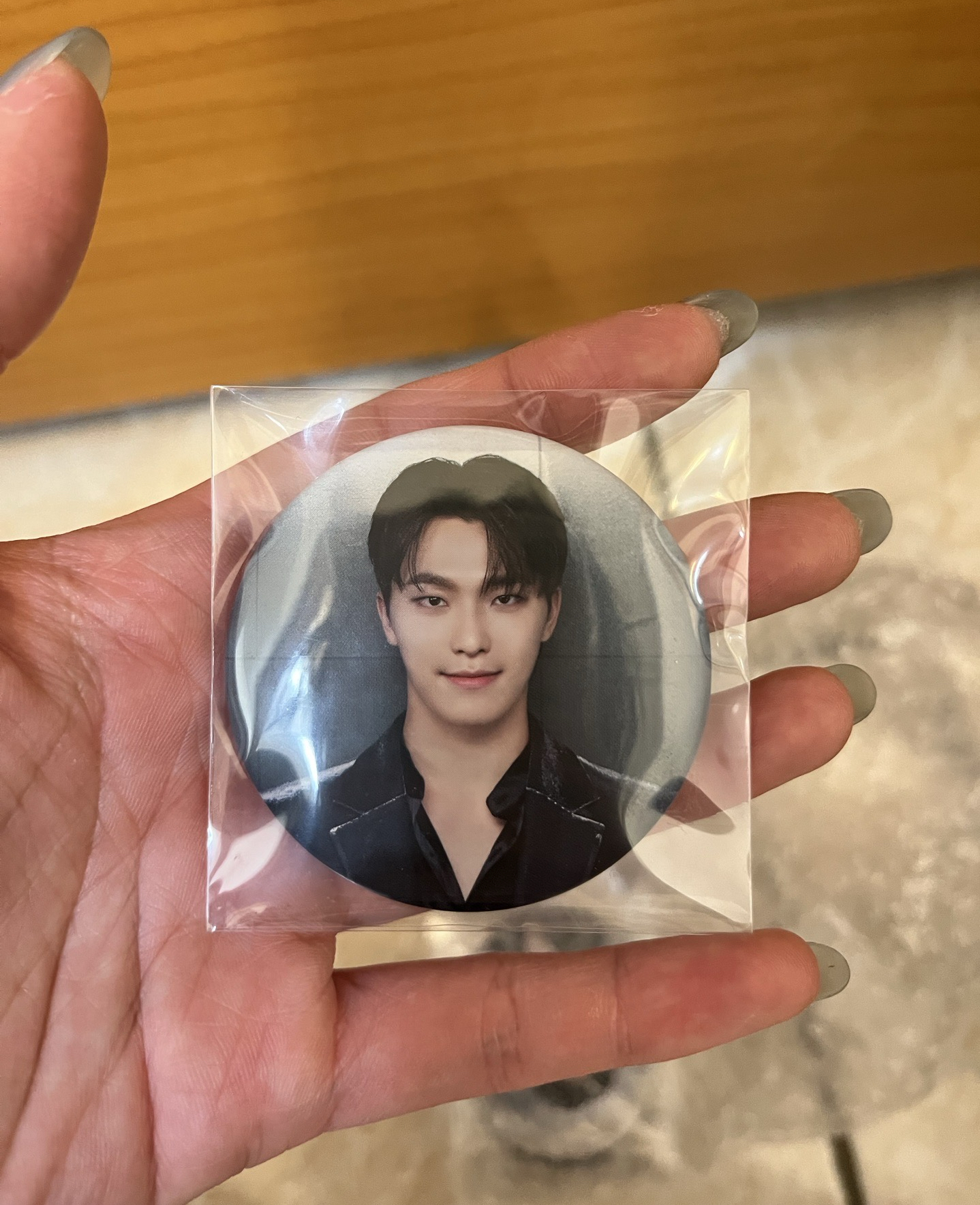 SEVEVTEEN RIGHT HERE JAPAN 徽章 李燦