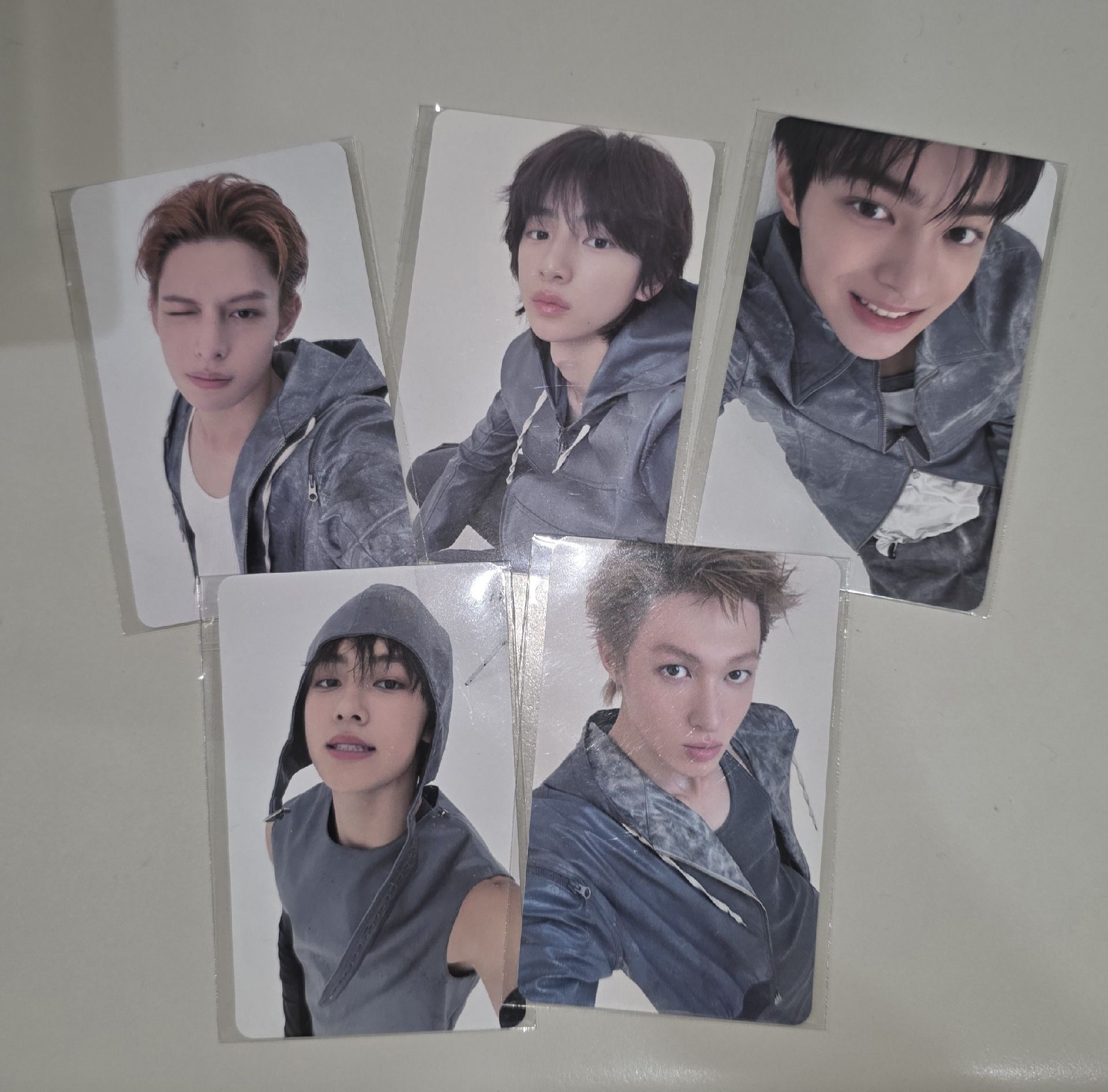 BR一套現貨一套五張