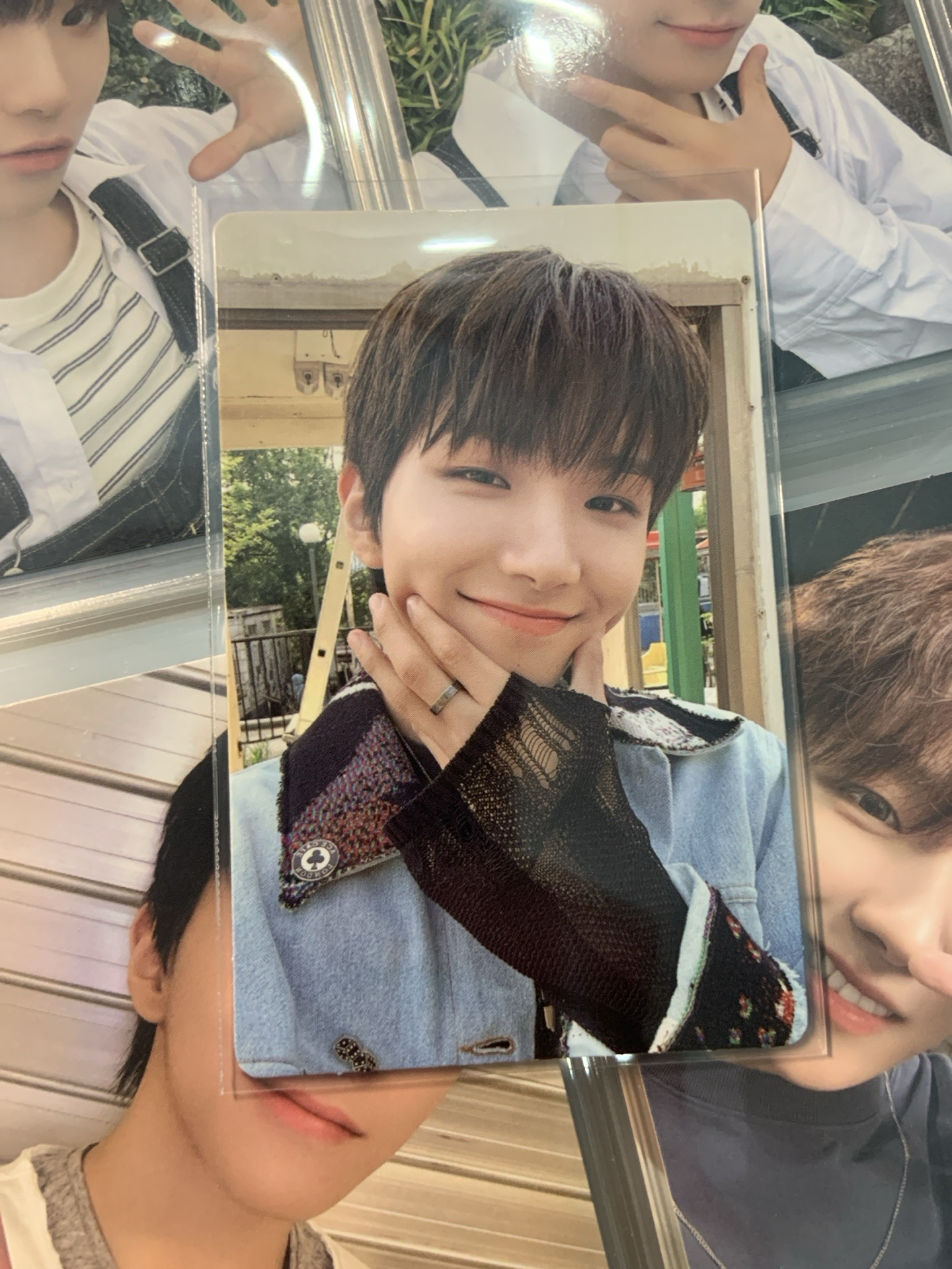 WHY.. Dazed版專卡 捏臉6