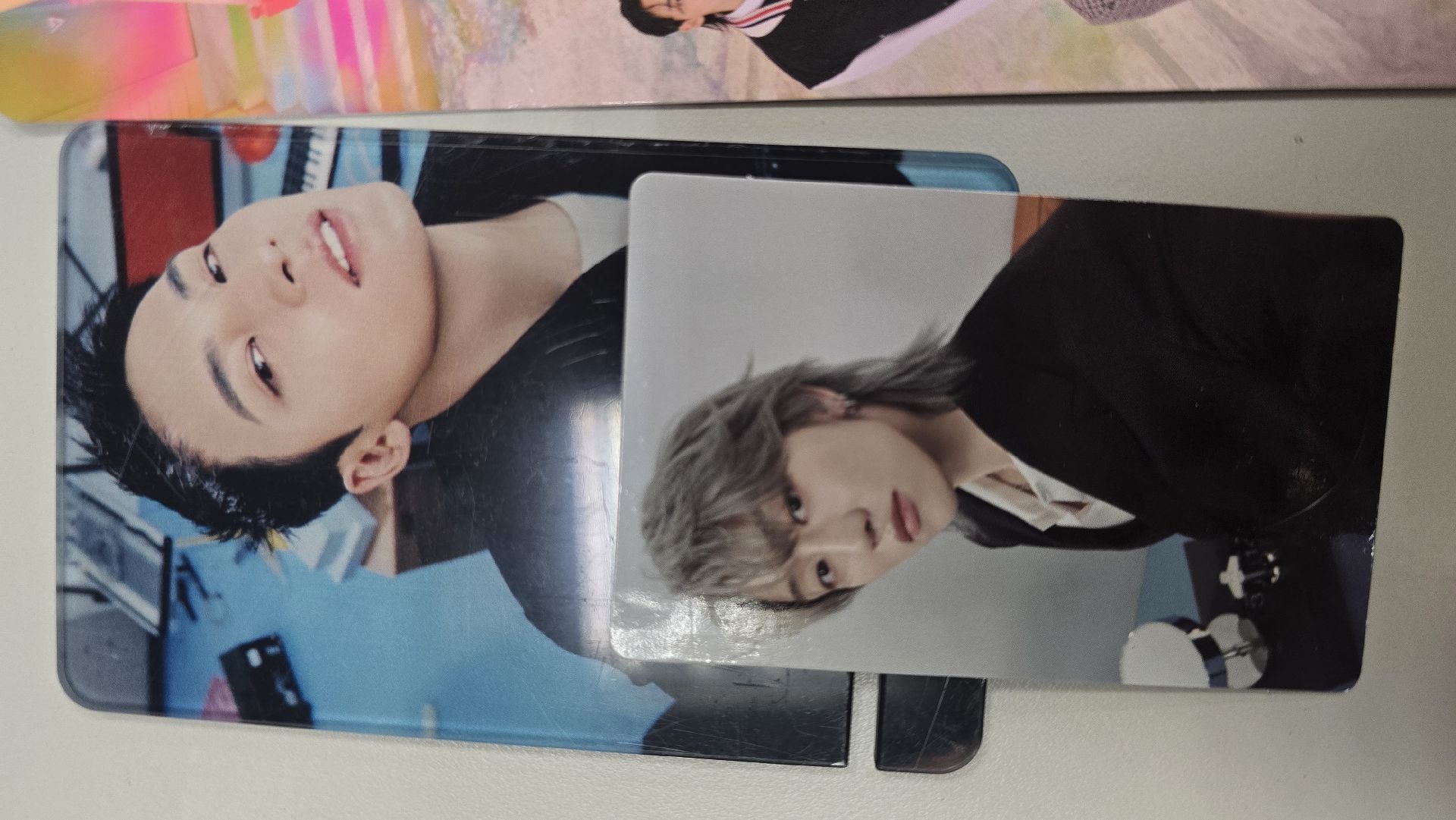 right here手機支架和八特典