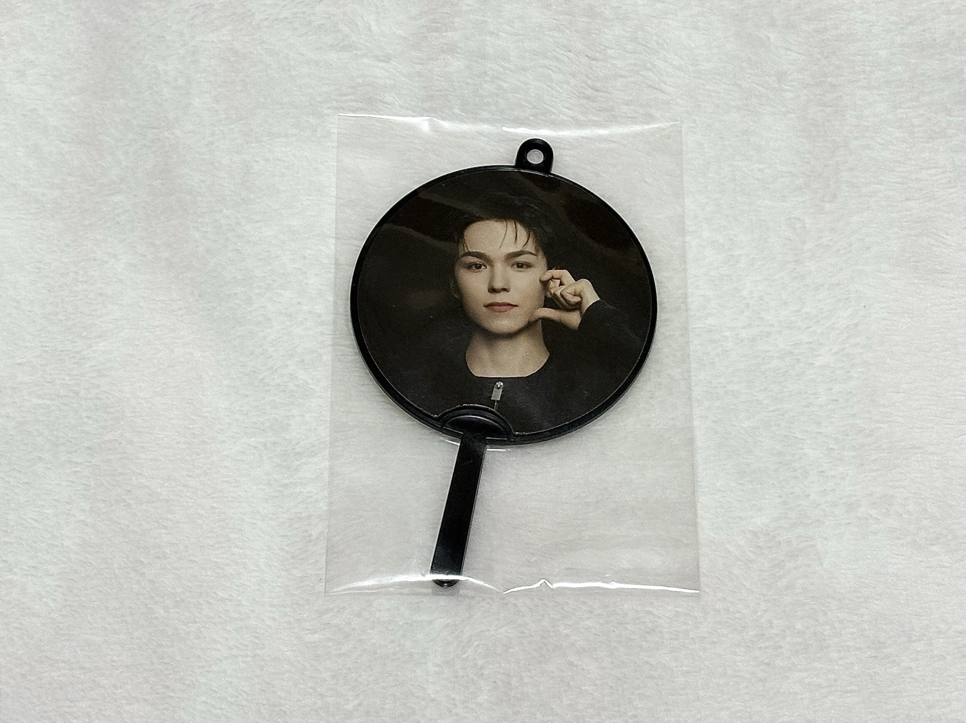 FOLLOW AGAIN小黑扇率