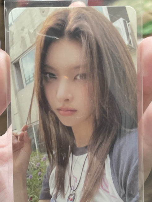 ILLIT 玧我 電子專卡