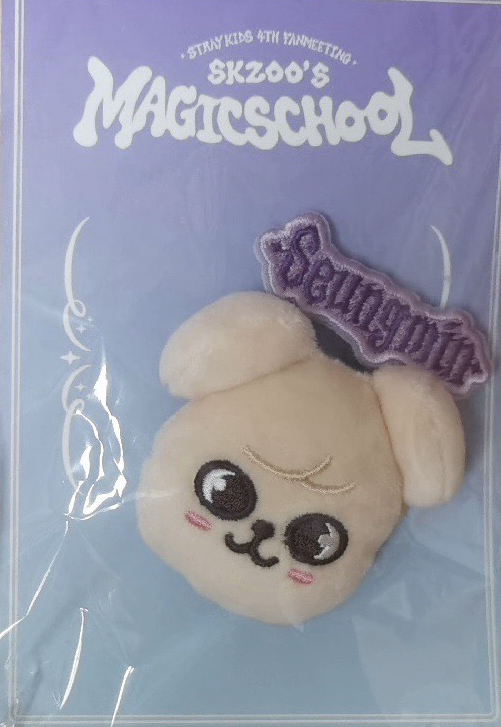 4th FM 大頭徽章 玟