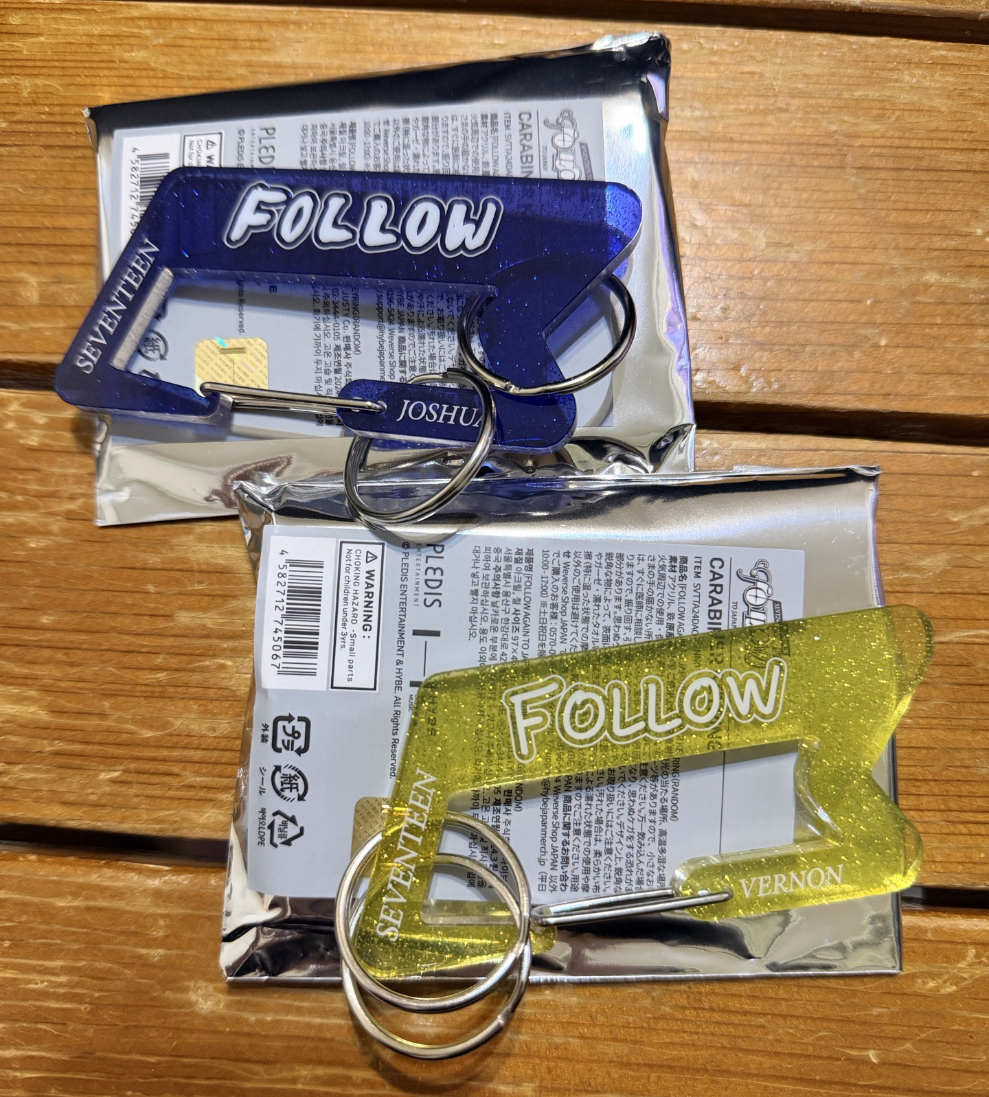 黑五購入FOLLOW AGAIN登山扣