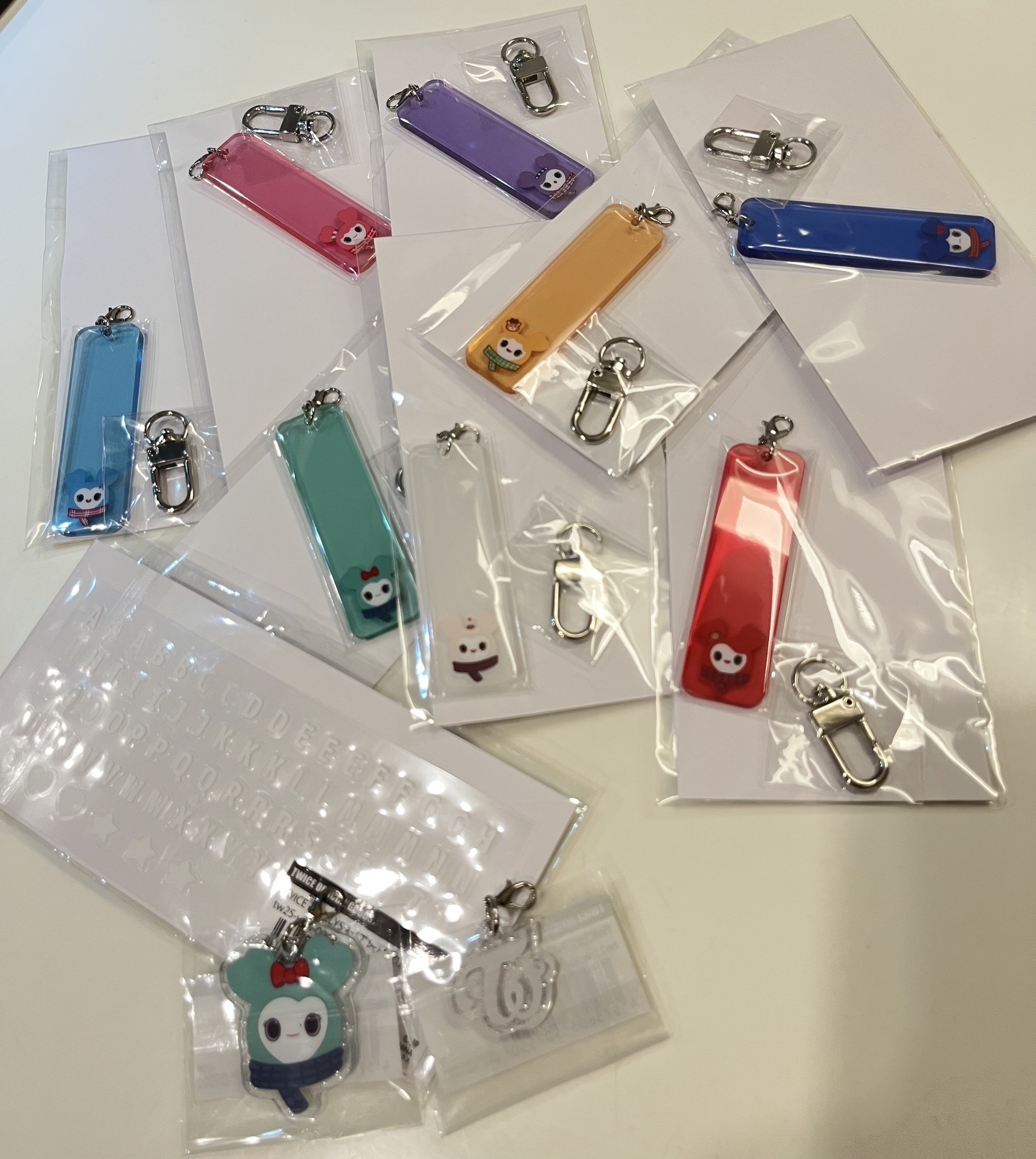 TWICE 快閃店 DIY吊飾組