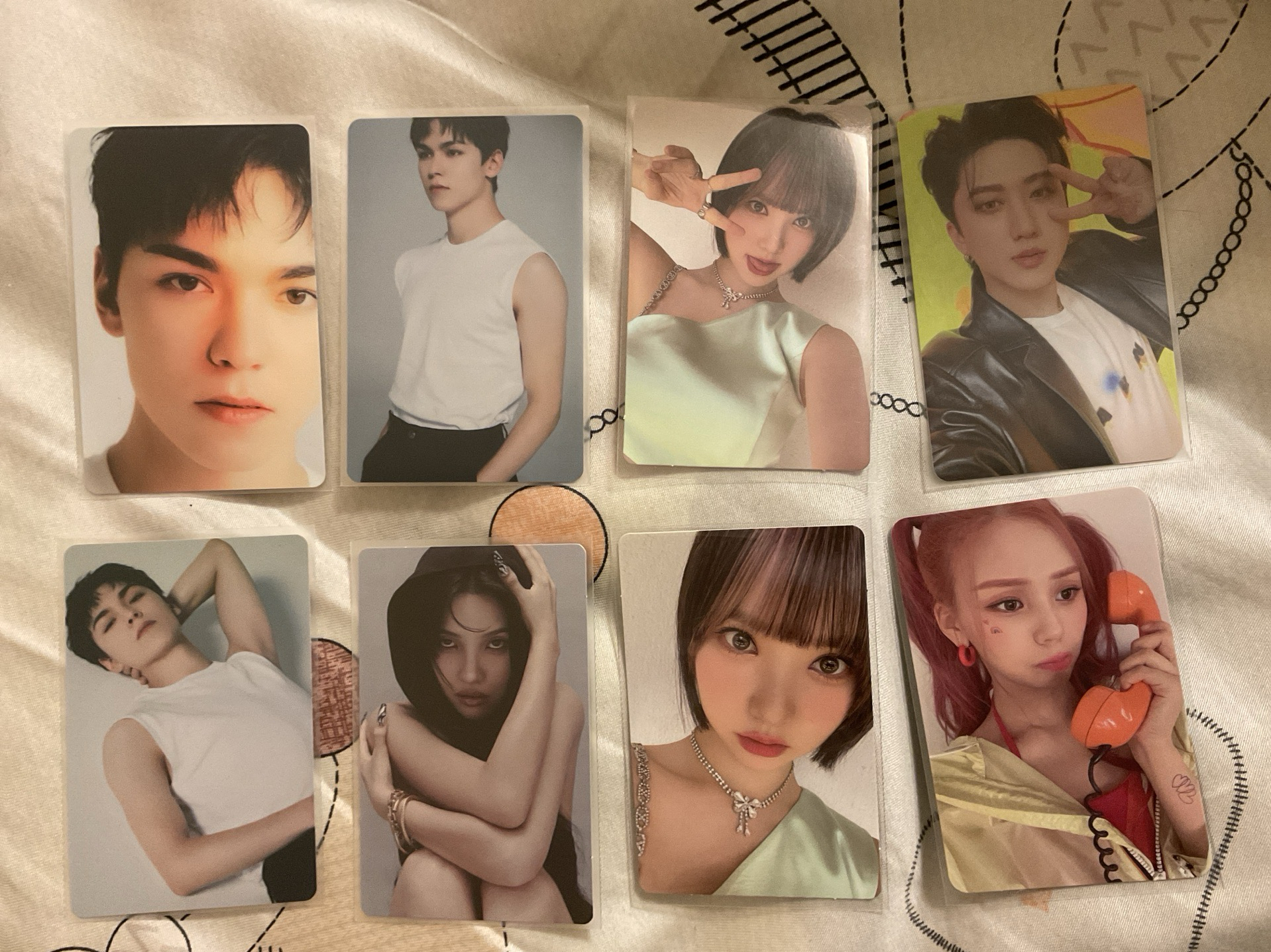 多的贈品官方小卡自選