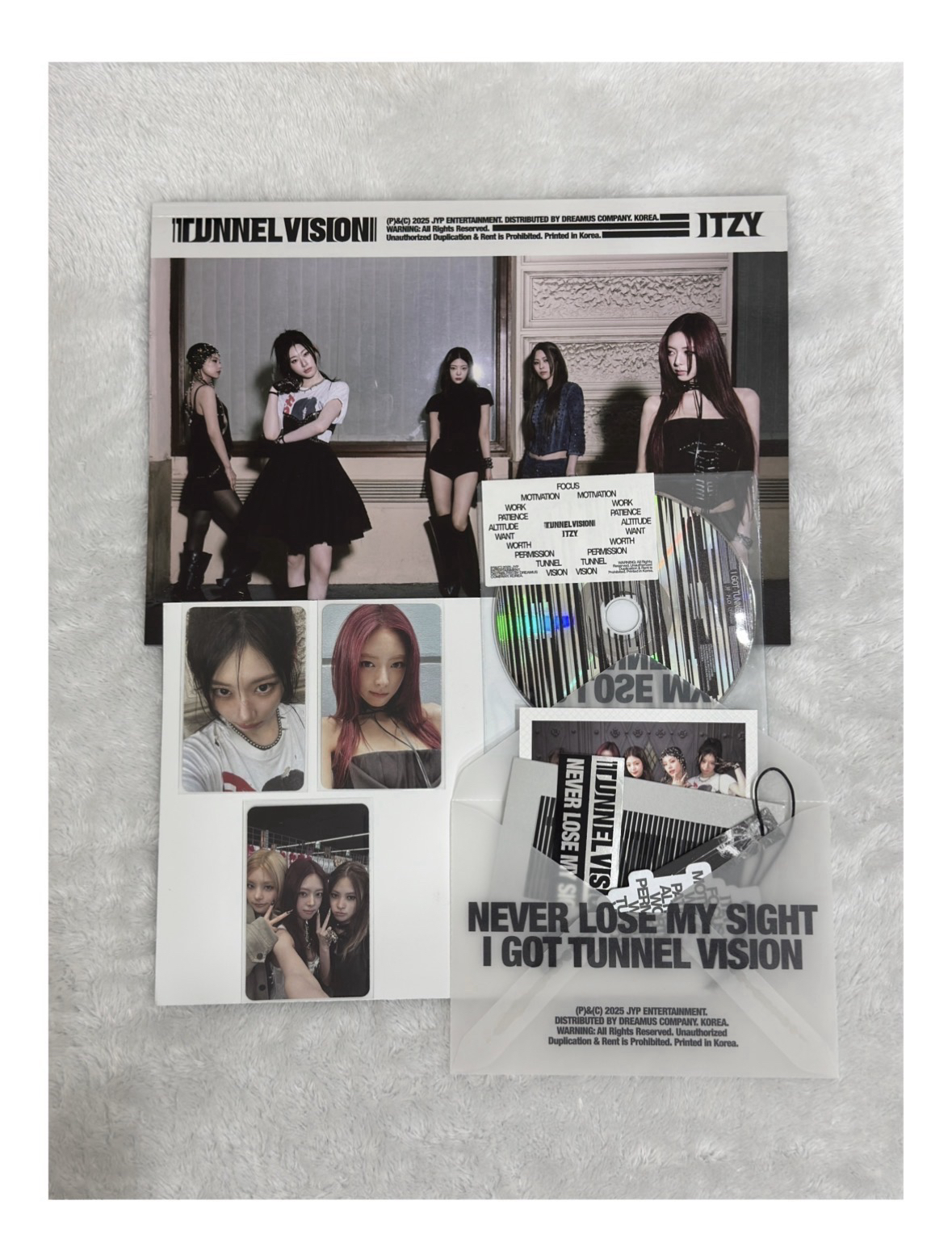 TNVS預購期已拆專(含預購禮)(A版)