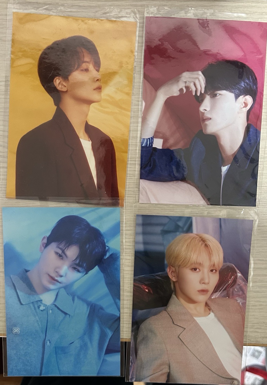 HYBE INSIGHT 明信片 主唱隊