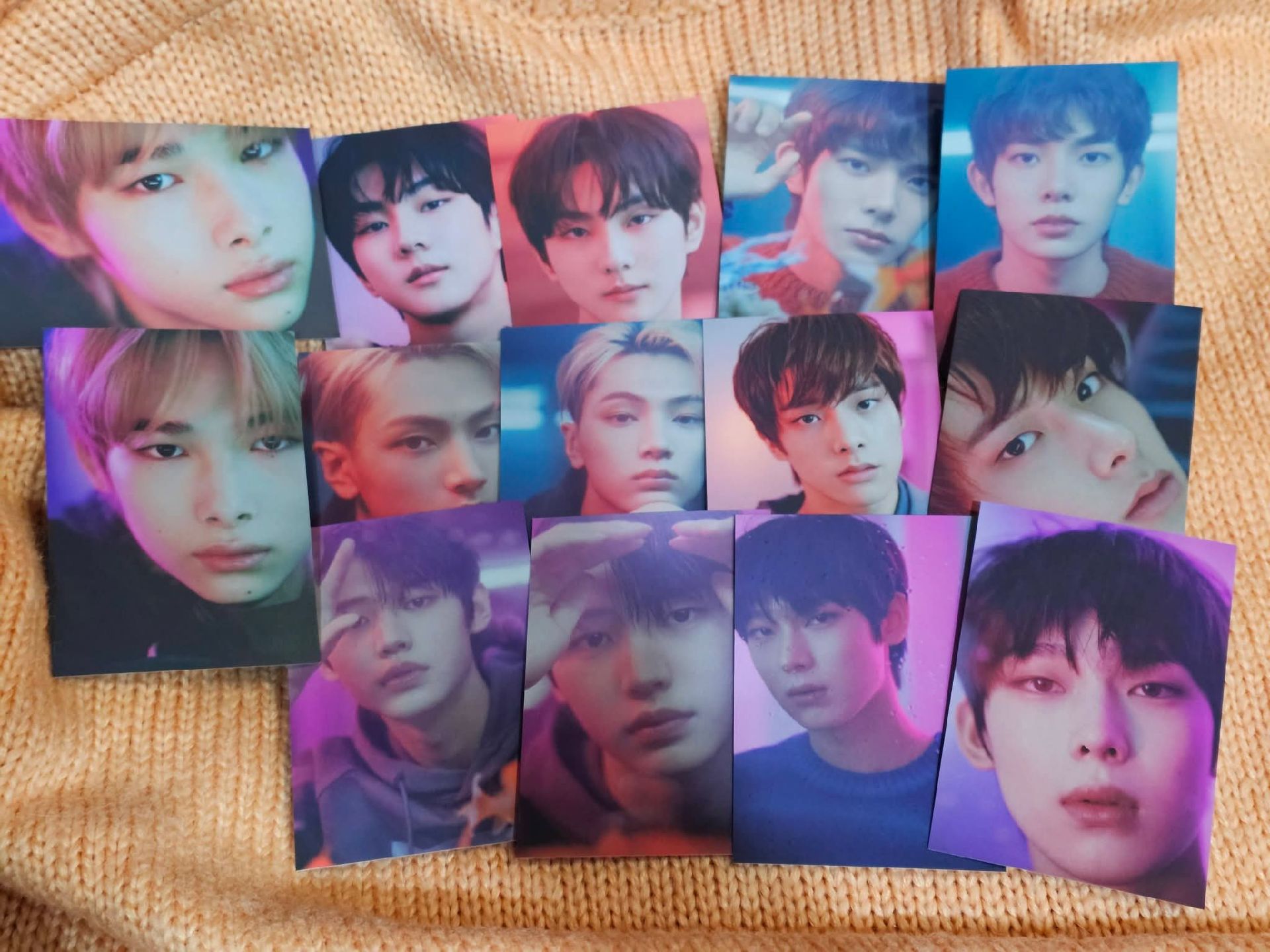 HYBE INSIGHT博物館小卡