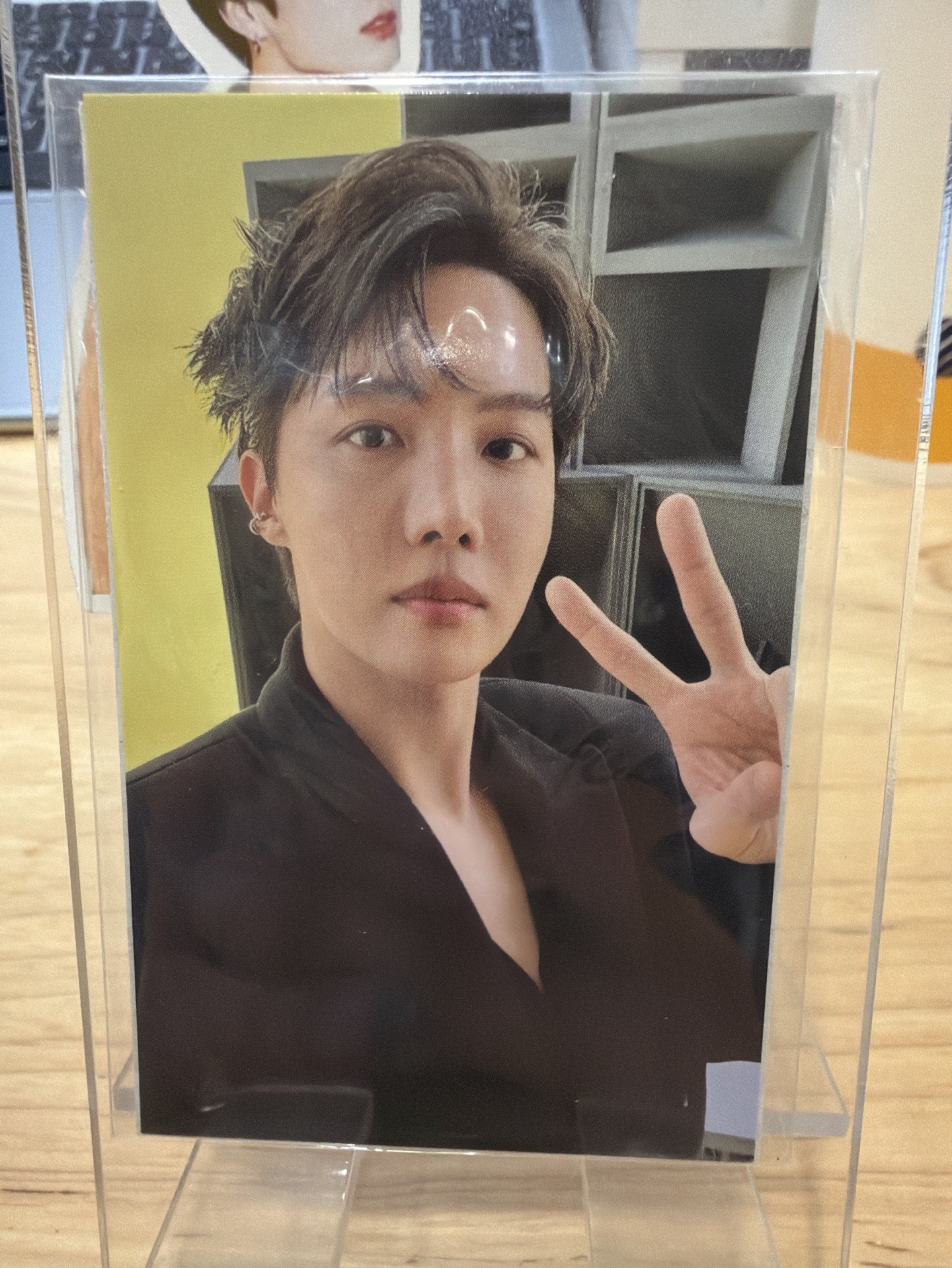 J-HOPE 號錫橡果包小卡