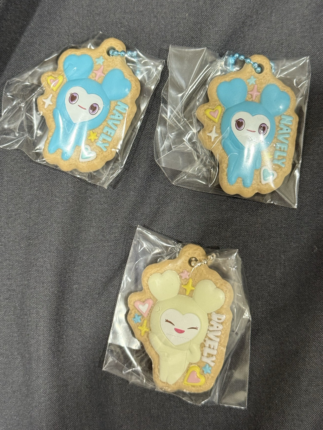 TWICE萬代餅乾造型吊飾