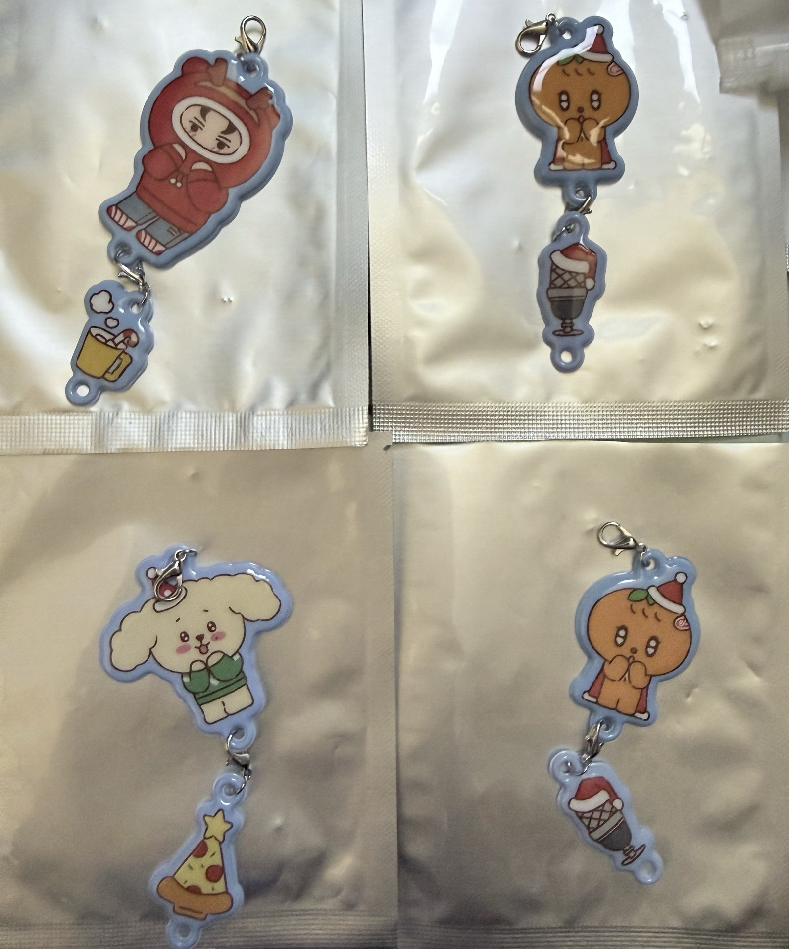 HOLIDAY with MINITEEN 聖誕隨機吊飾 碩 寛 率