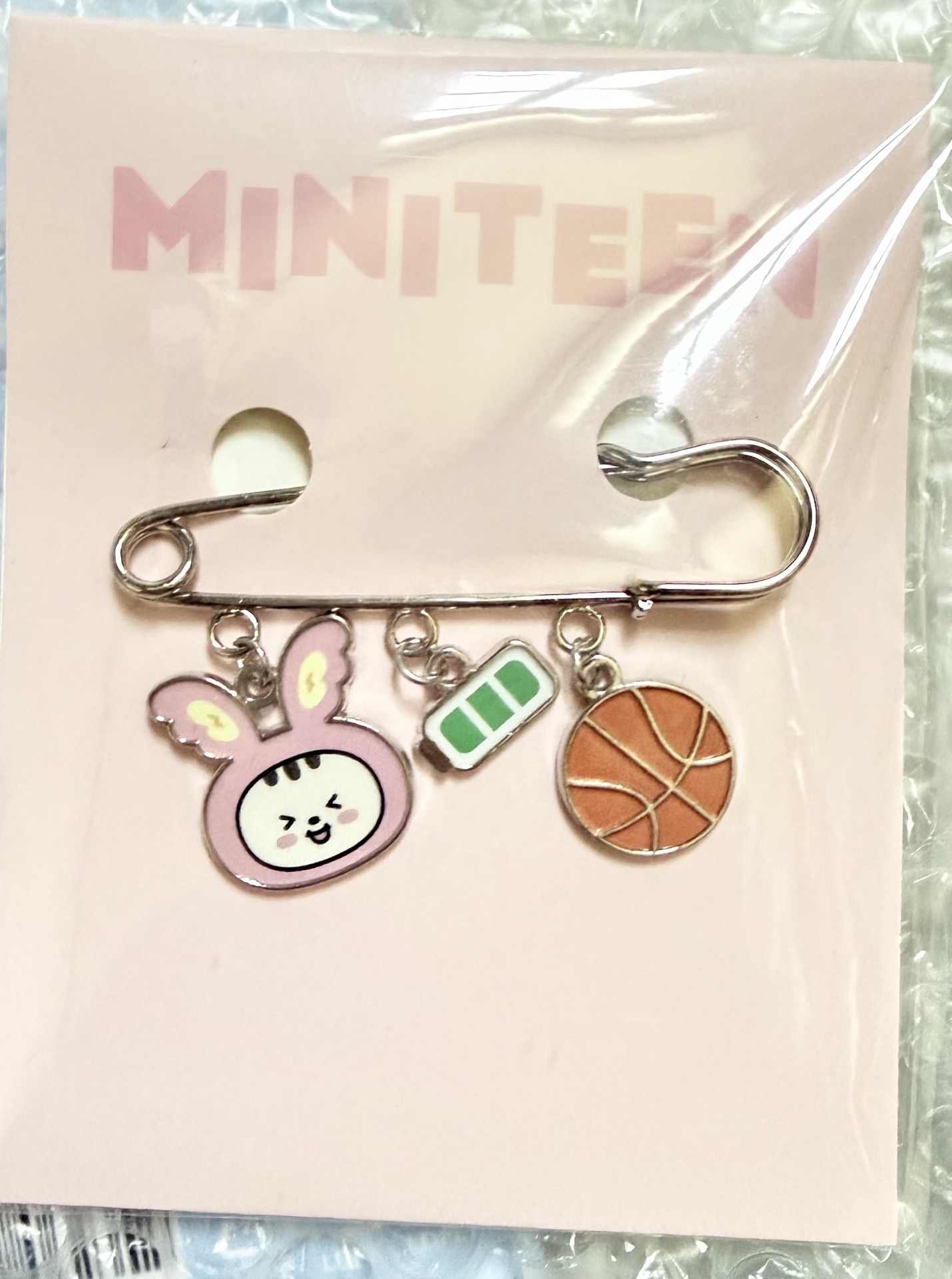 Miniteen 快閃店胸針 JJONGTORAM 