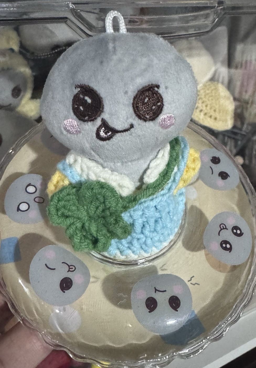 上海快閃/宋龍石游泳圈/手機吊飾～全新誠可議價🥳