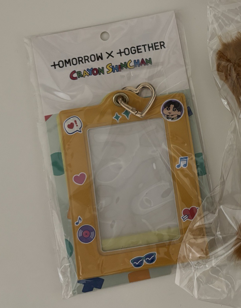 蠟筆小新聯名卡套竣