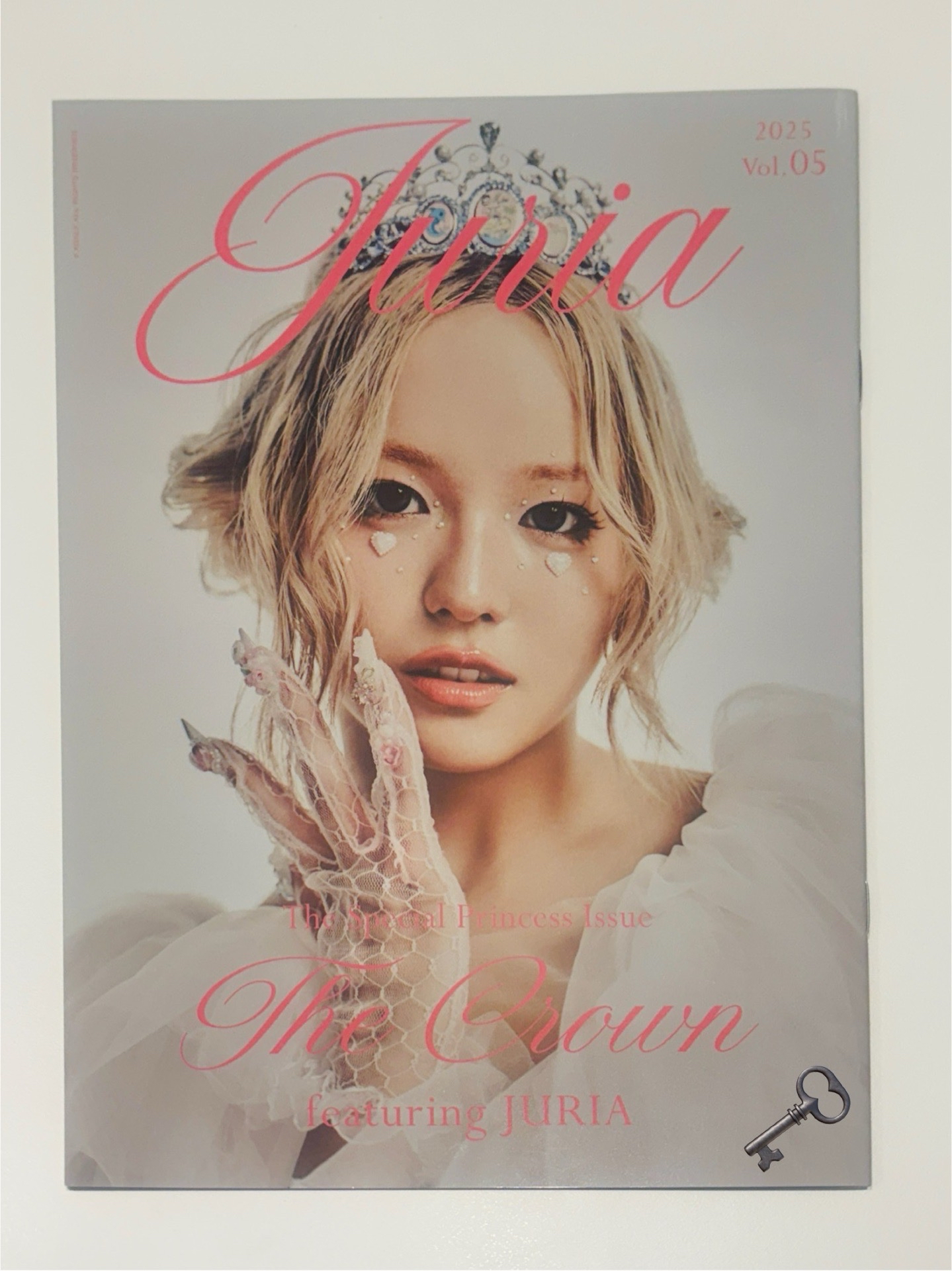 2025 SEASONS’S GREETING JURIA雜誌