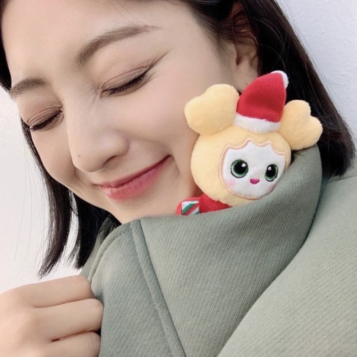 TWICE BABY LOVELYS JIVELY JIHYO 志效聖誕娃