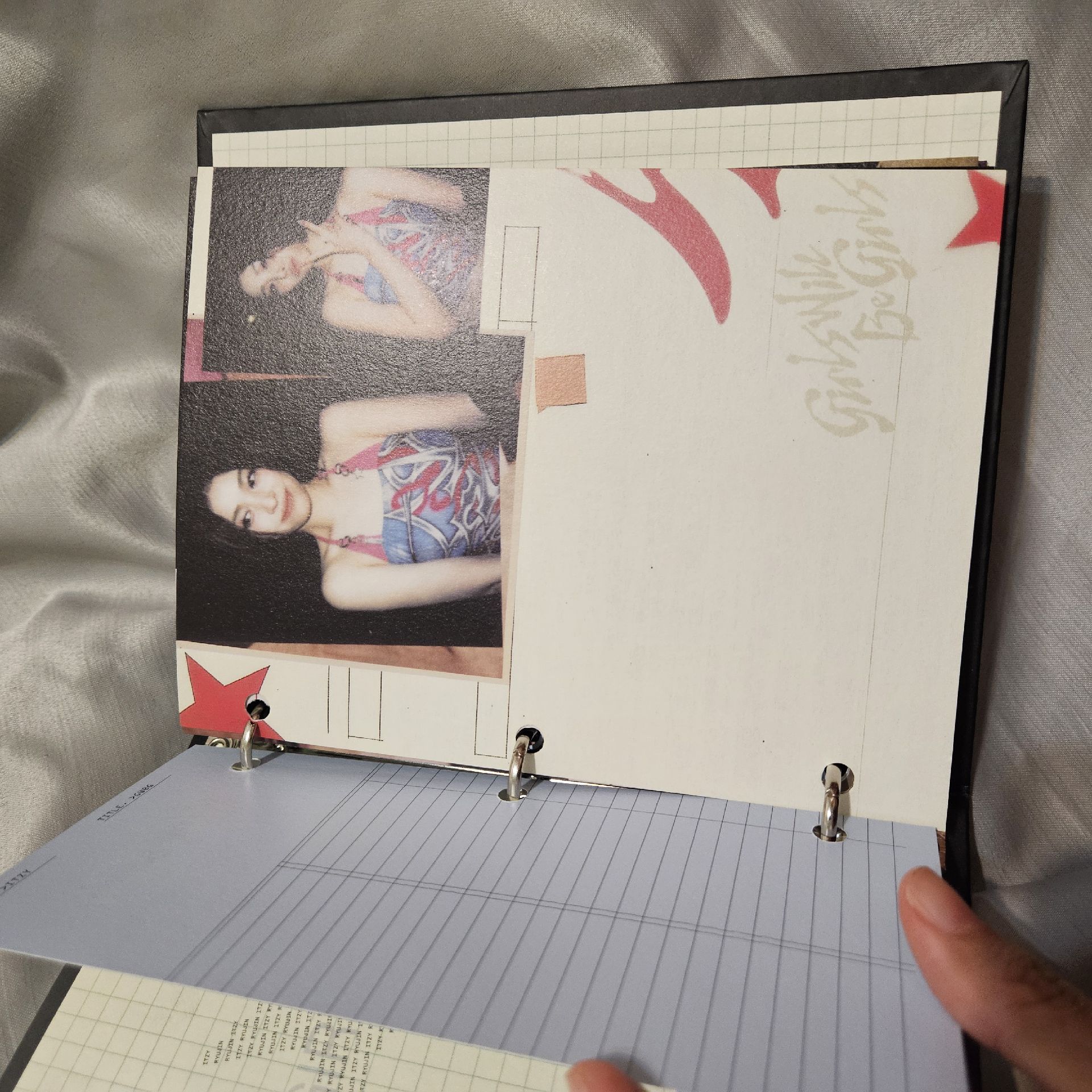 ITZY GWBG Binder ver. 留真 單封