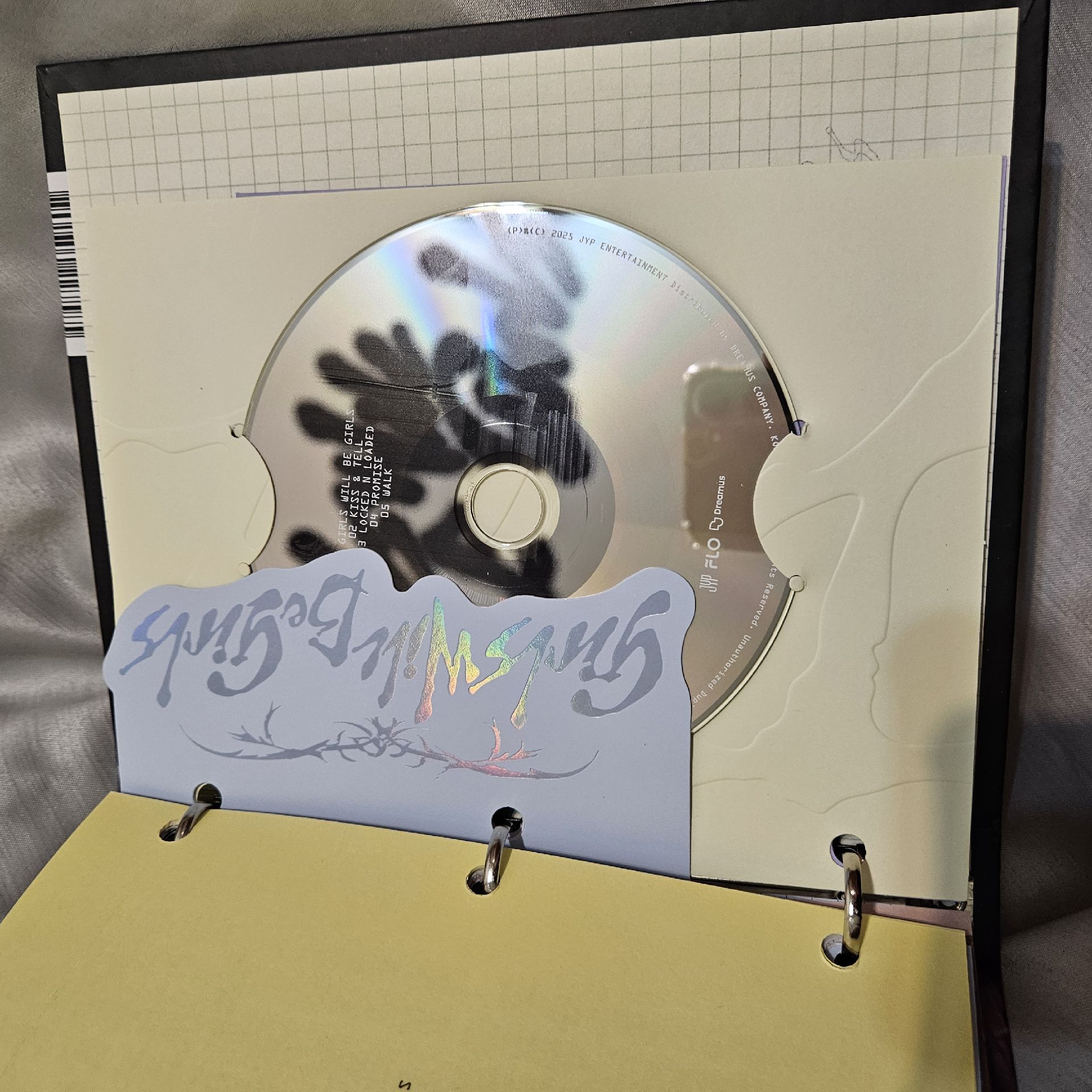 ITZY GWBG Binder ver. 留真 單封