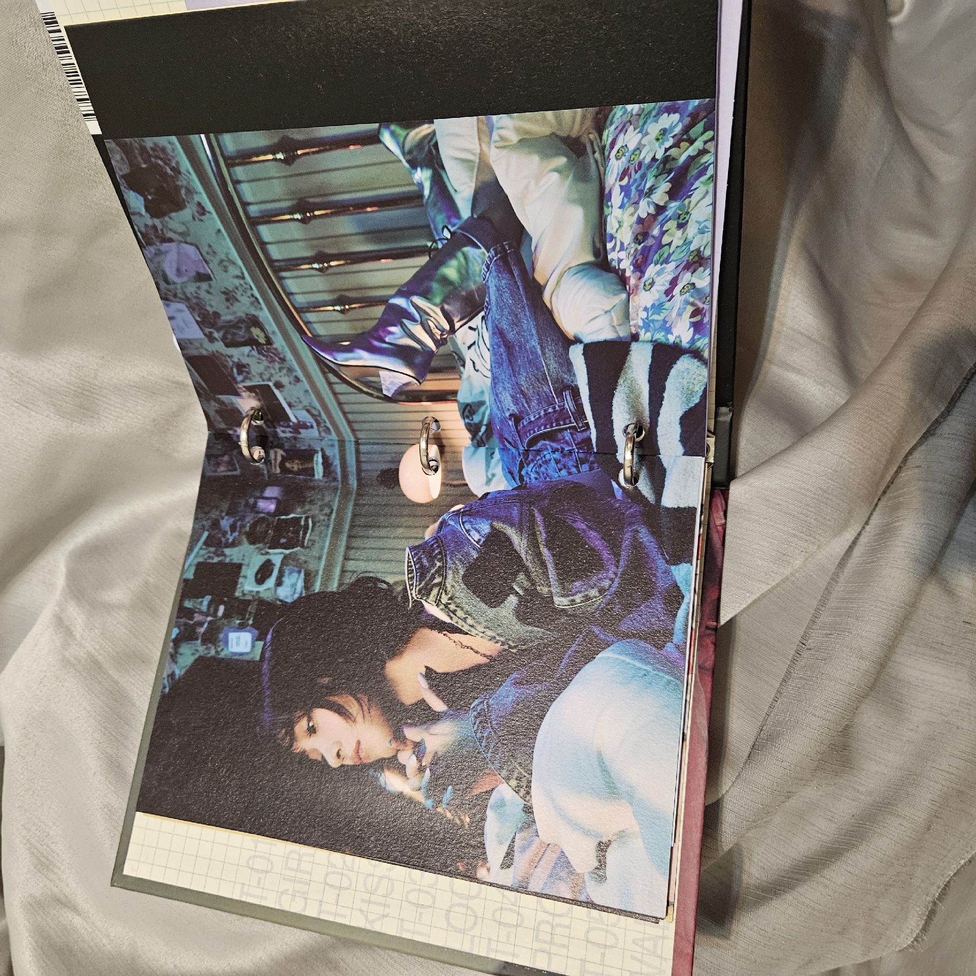 ITZY GWBG Binder ver. 留真 單封