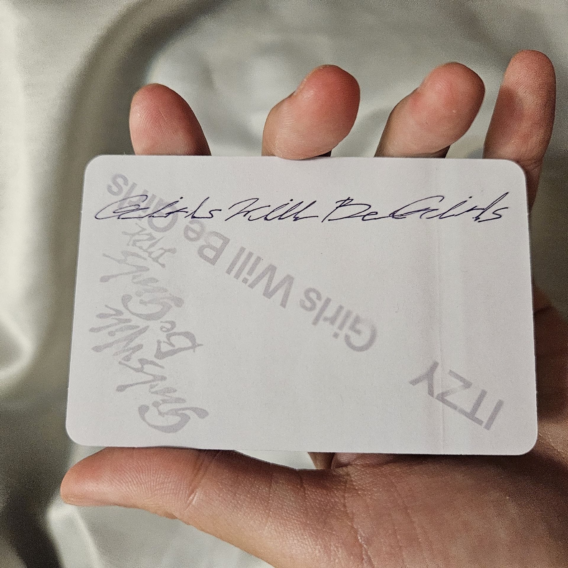 ITZY GWBG Special Edition 李彩領 捧臉小卡 近全新