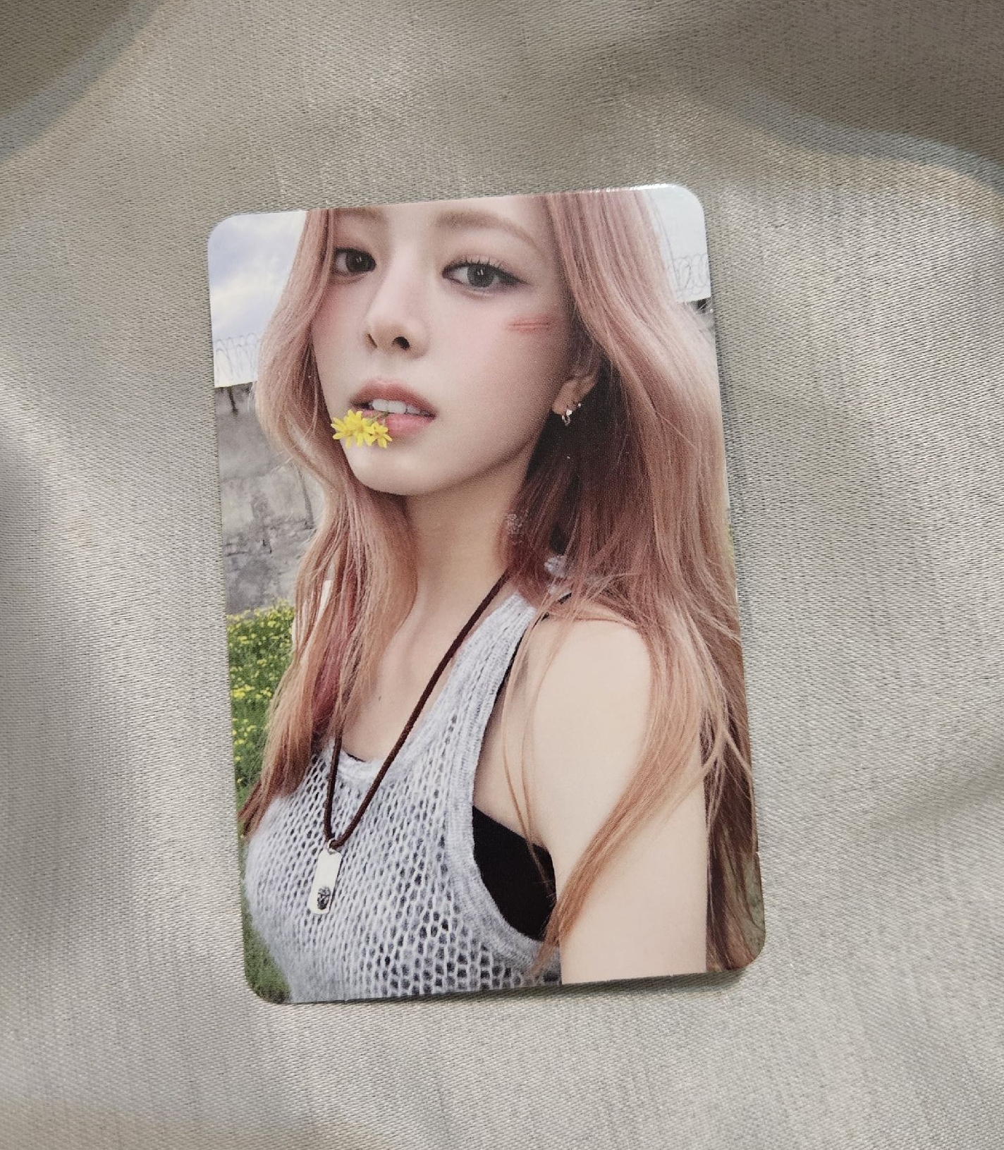 ITZY GWBG SPECIAL EDITION 有娜 咬花 小卡，近全新