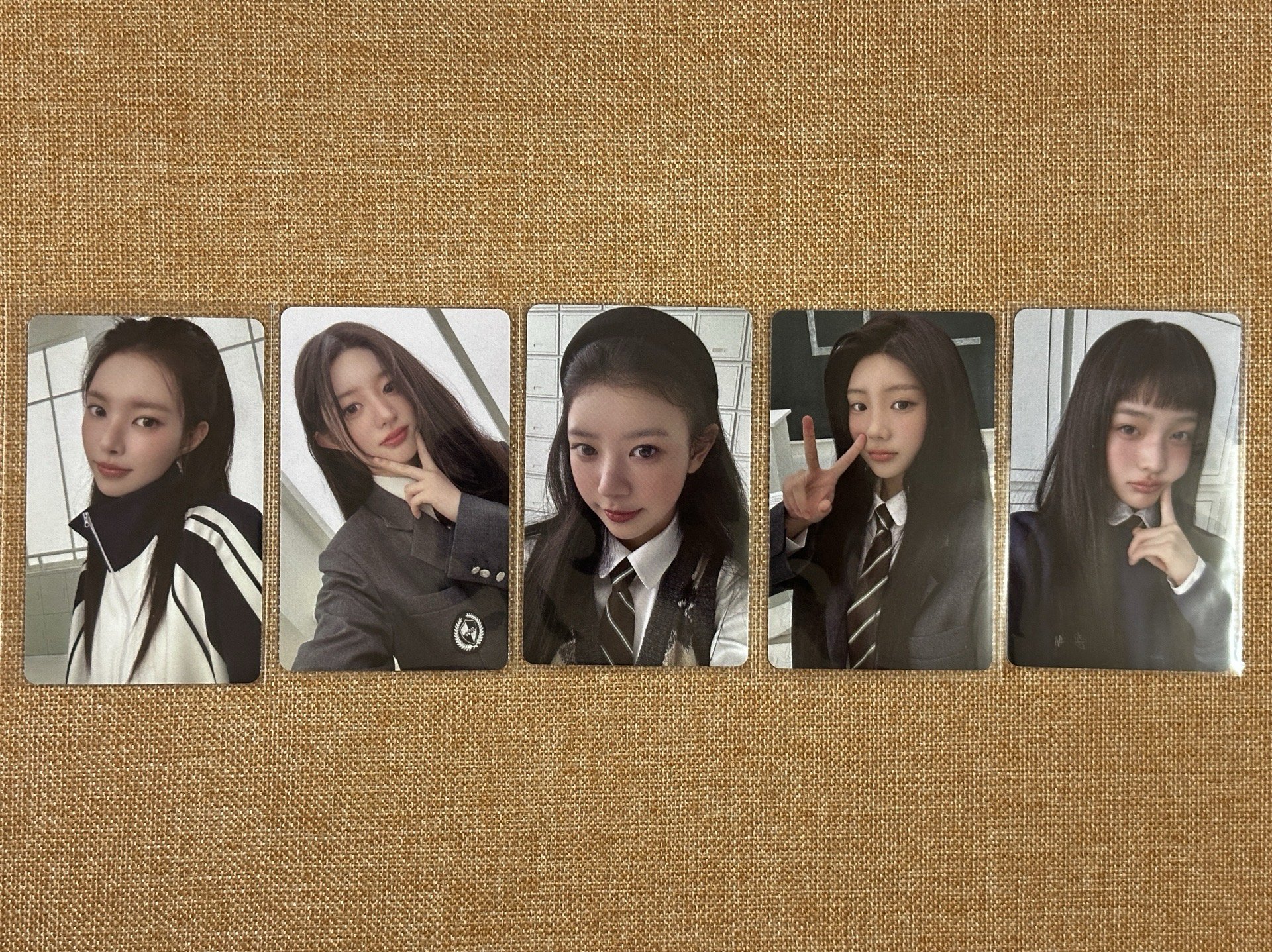 ILLIT SUPER REAL ME 快閃 特典卡