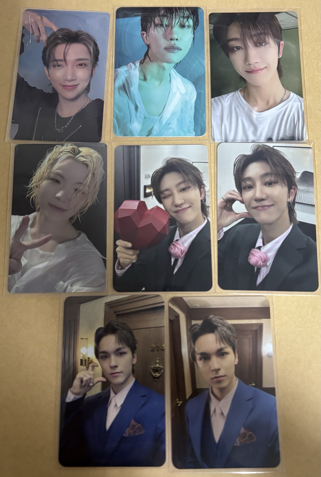 Mini12 SPILL THE FEELS