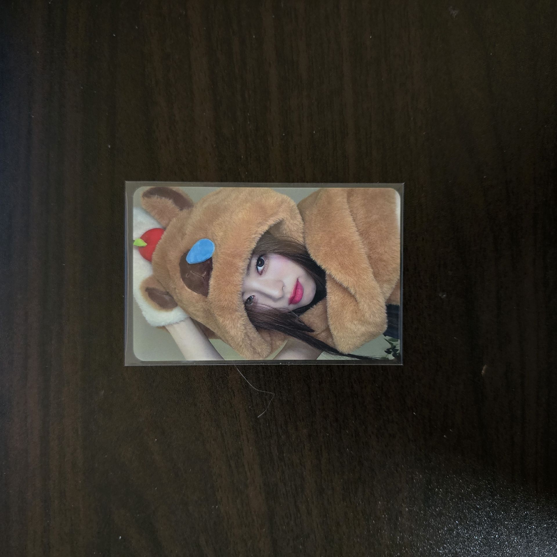 ITZY YUNA GOLD 卡皮巴拉娜