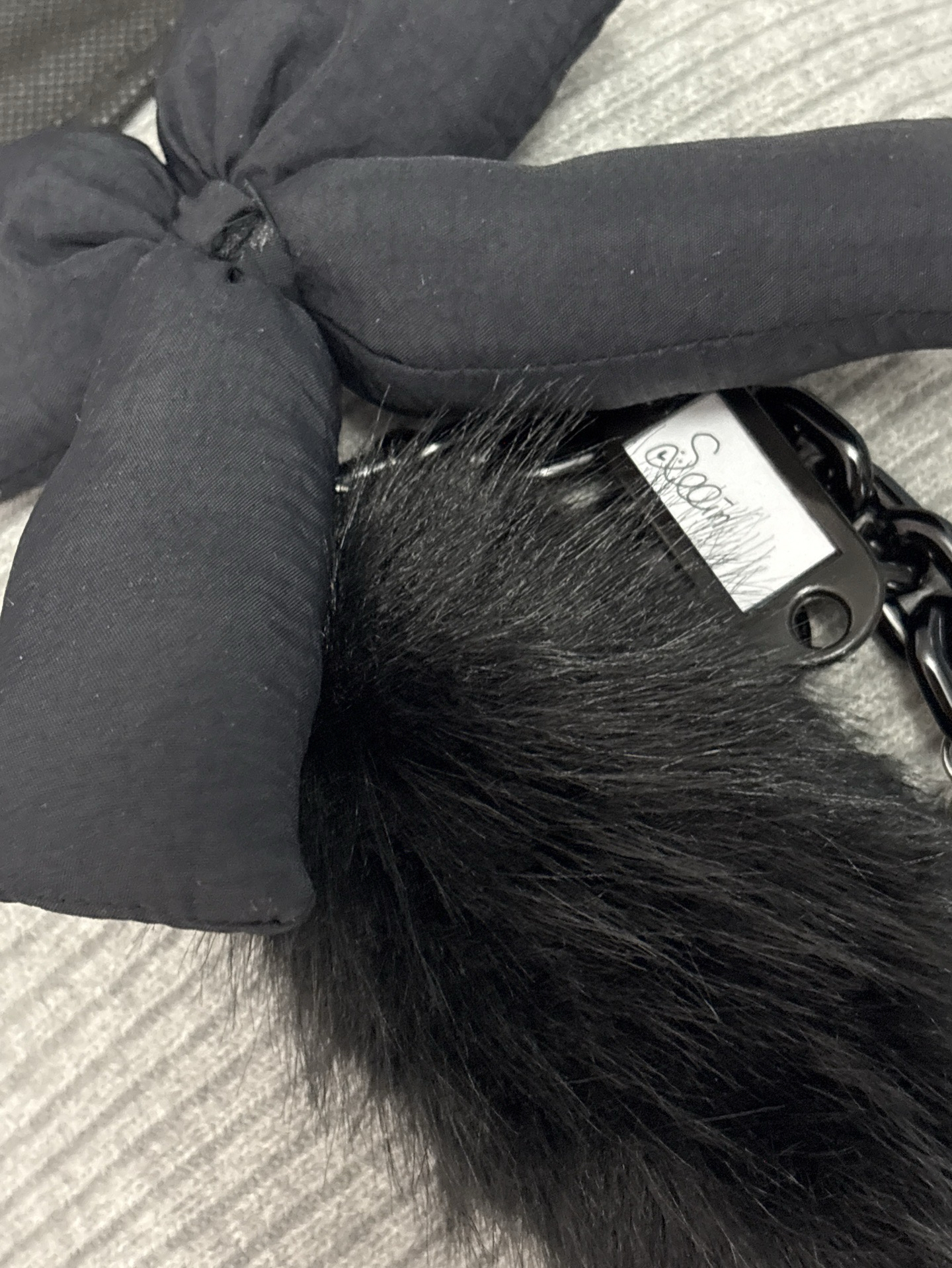 sooin 貓尾親簽吊飾