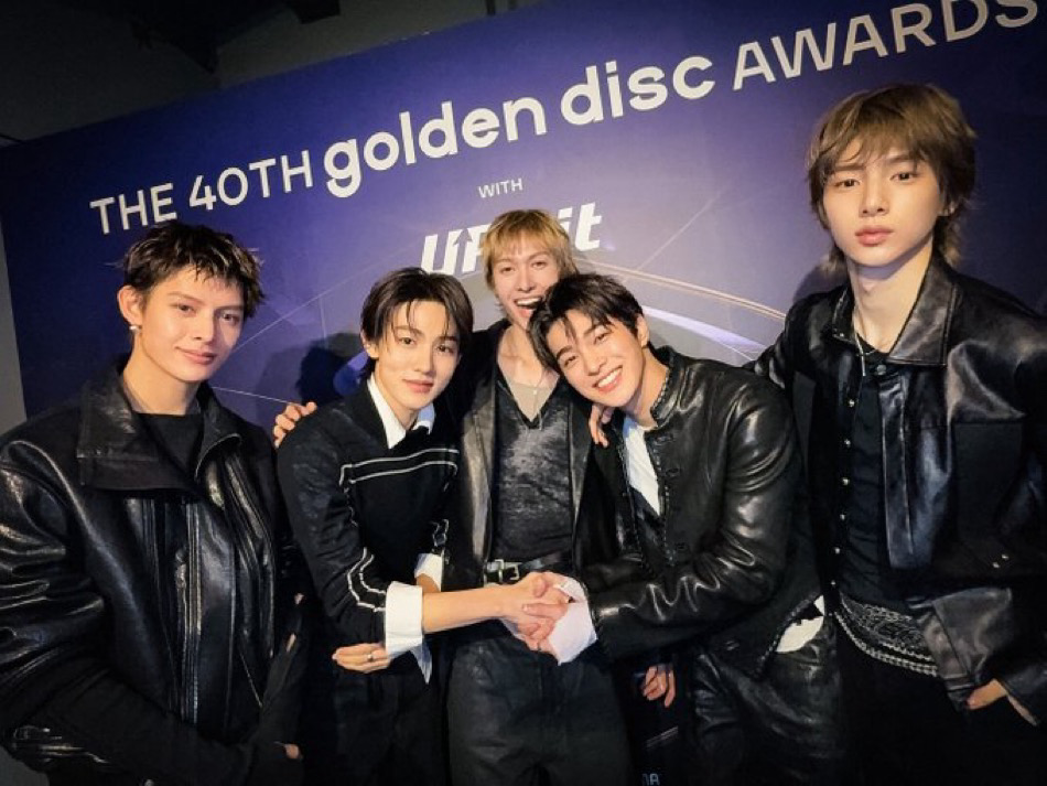 福袋小鏡子都被代購砍單了🙏