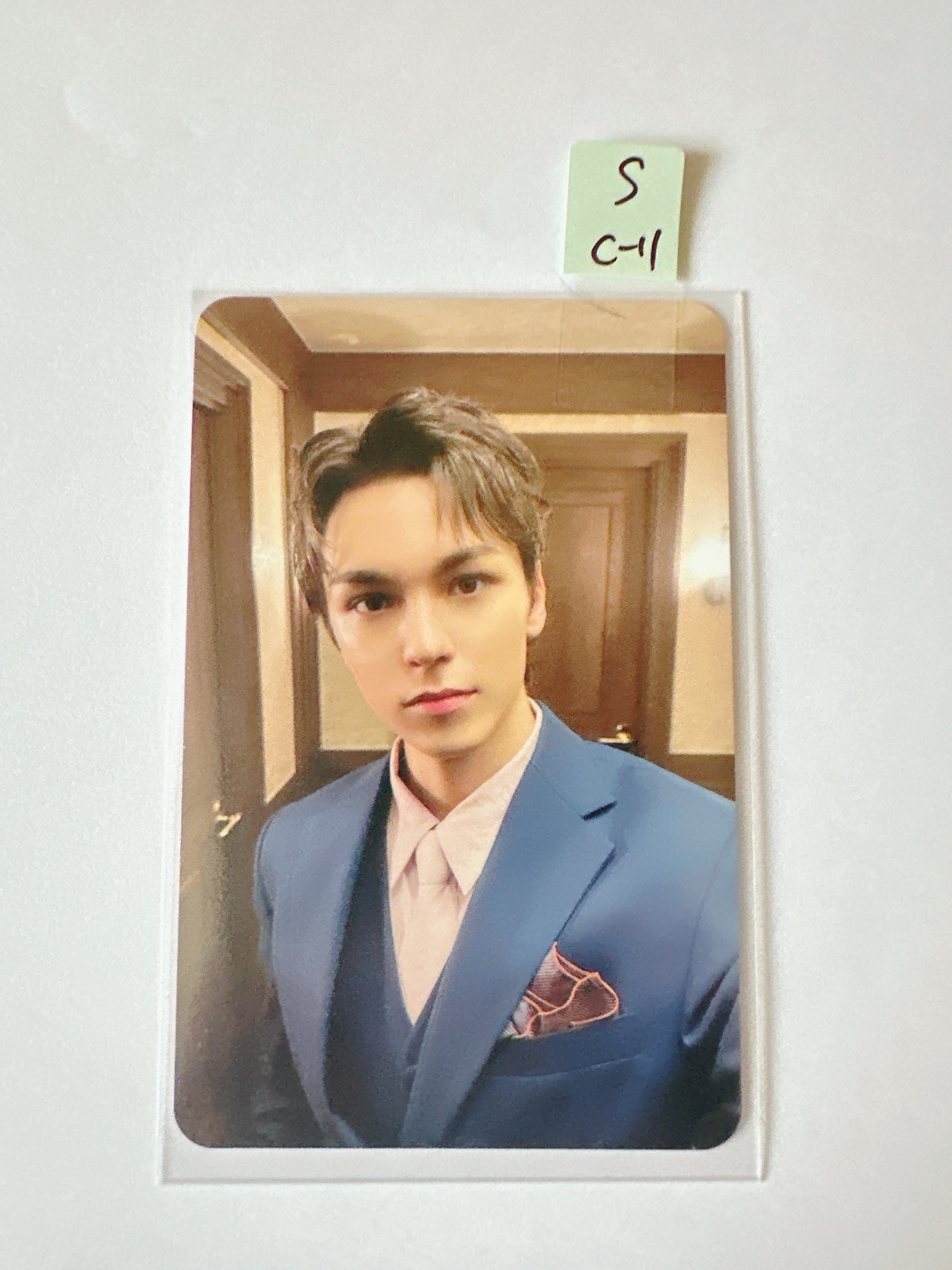 Seventeen 迷12克拉盤隨機專卡-崔瀚率Vernon