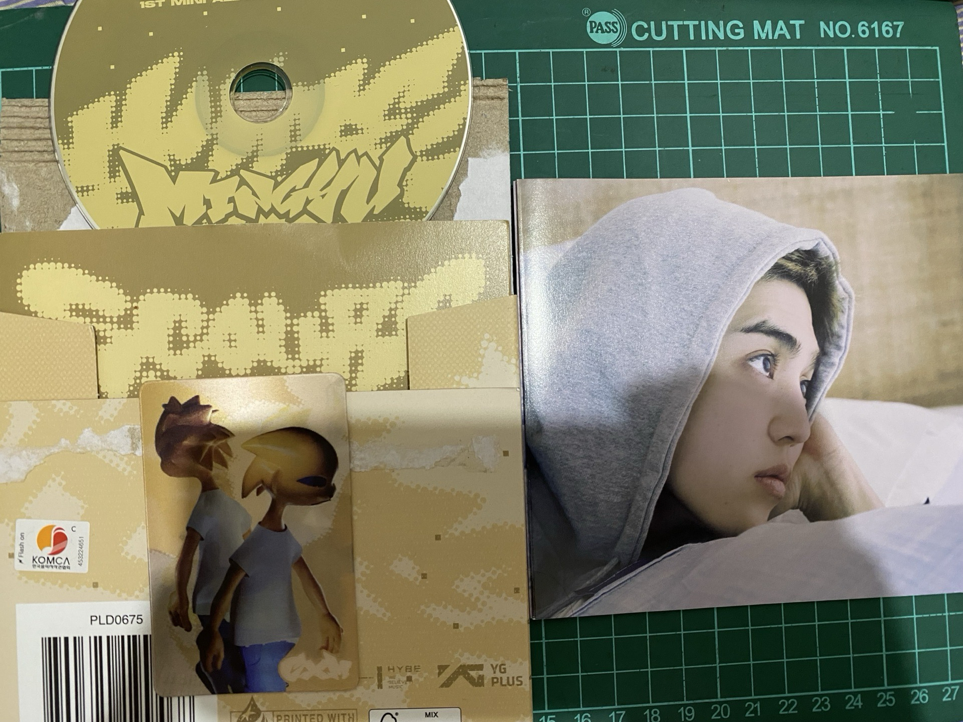 CxM ‘𝙃𝙔𝙋𝙀 𝙑𝙄𝘽𝙀𝙎’ 專輯 COMPACT 