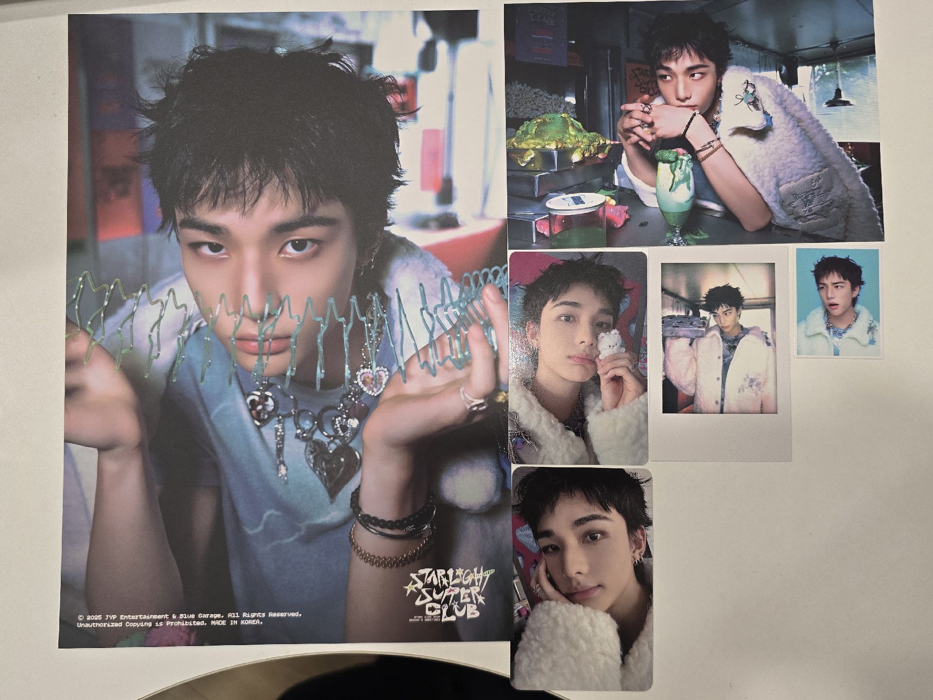 2026 年曆 燦彬辰菲玟寅 set