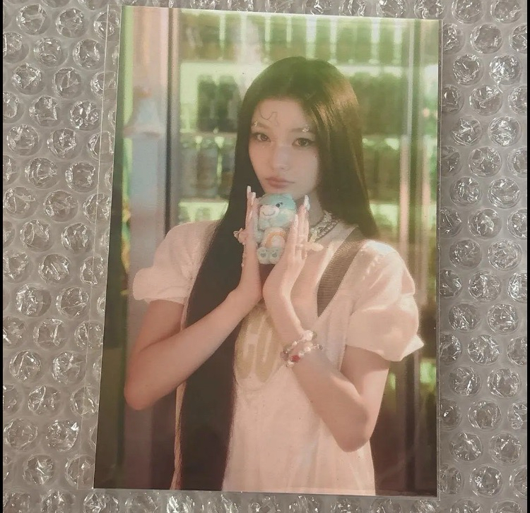 ILLIT Care Bears 明信片 IROHA