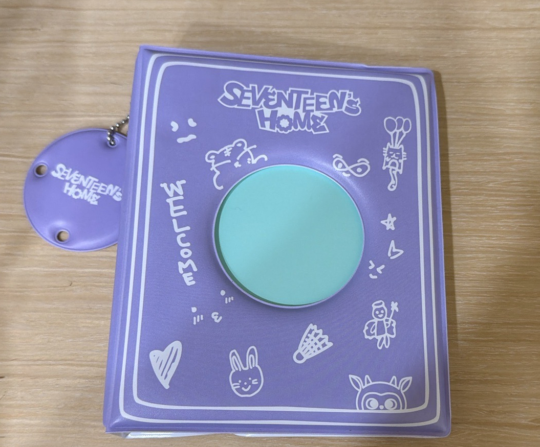SEVENTEEN HOME卡冊