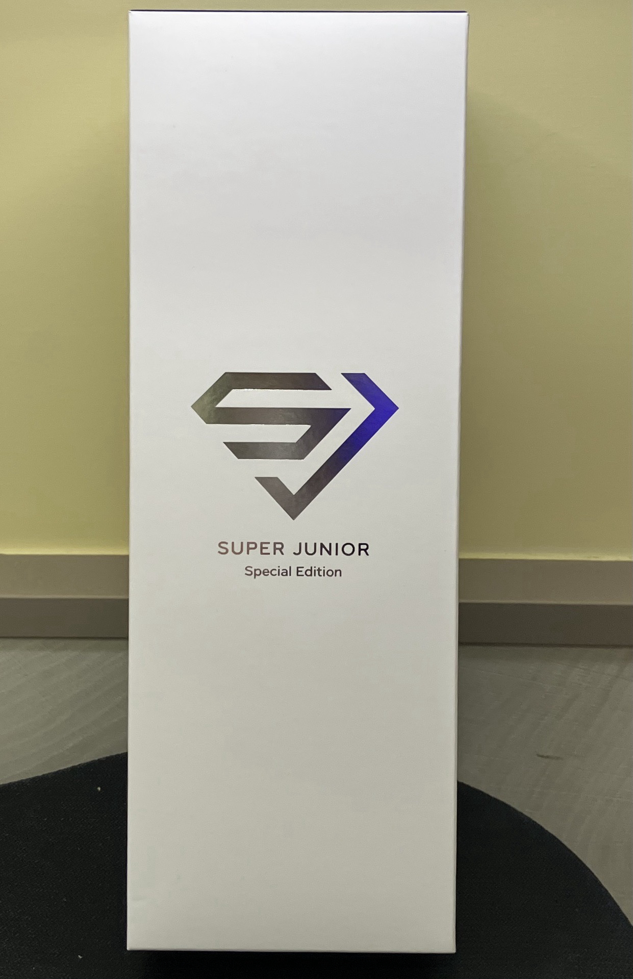 SJ 特別版手燈 附希小卡 SS10 