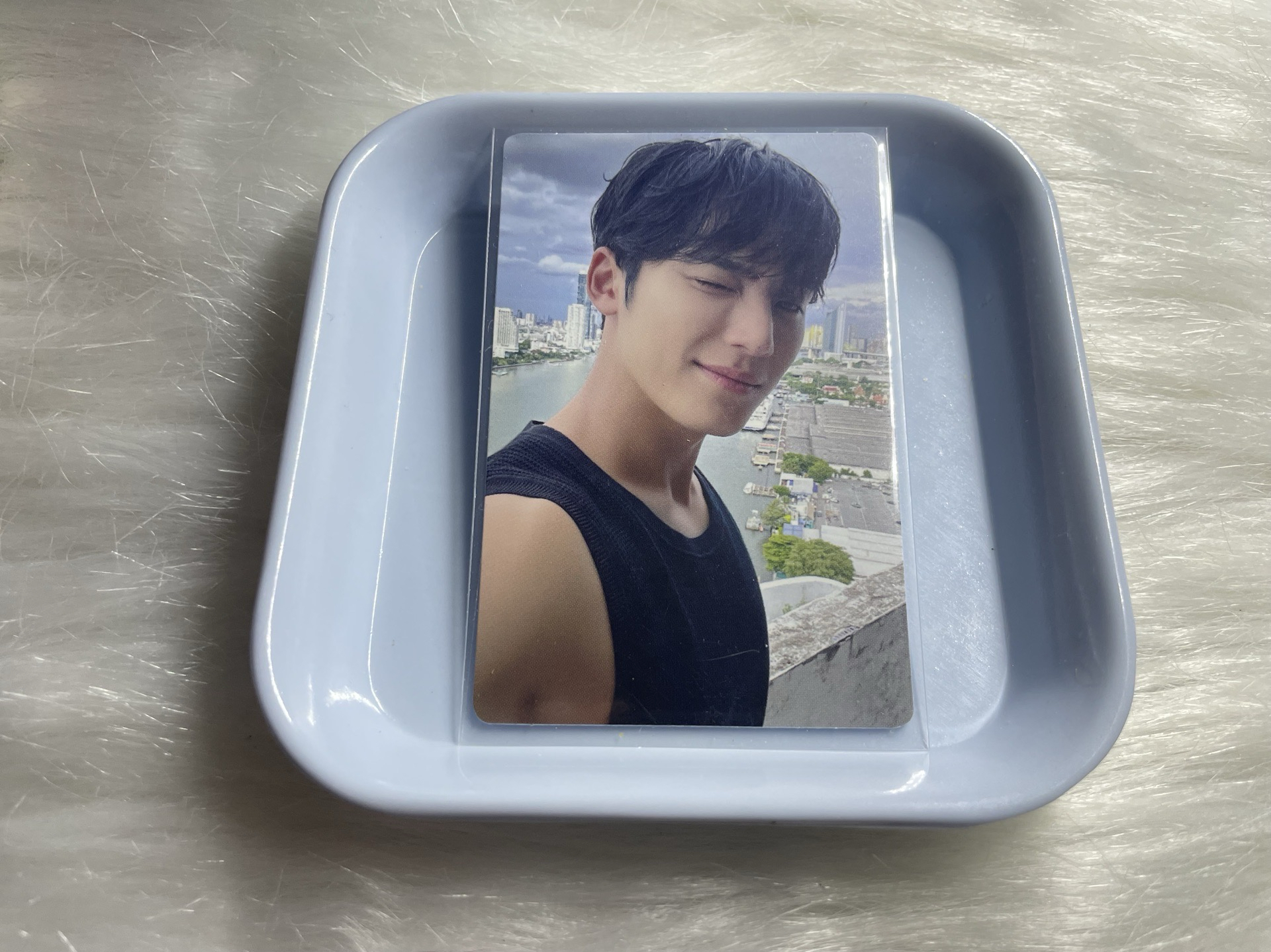 回眸一瞬間 想吻你的臉🐶(含KIT白版專輯)