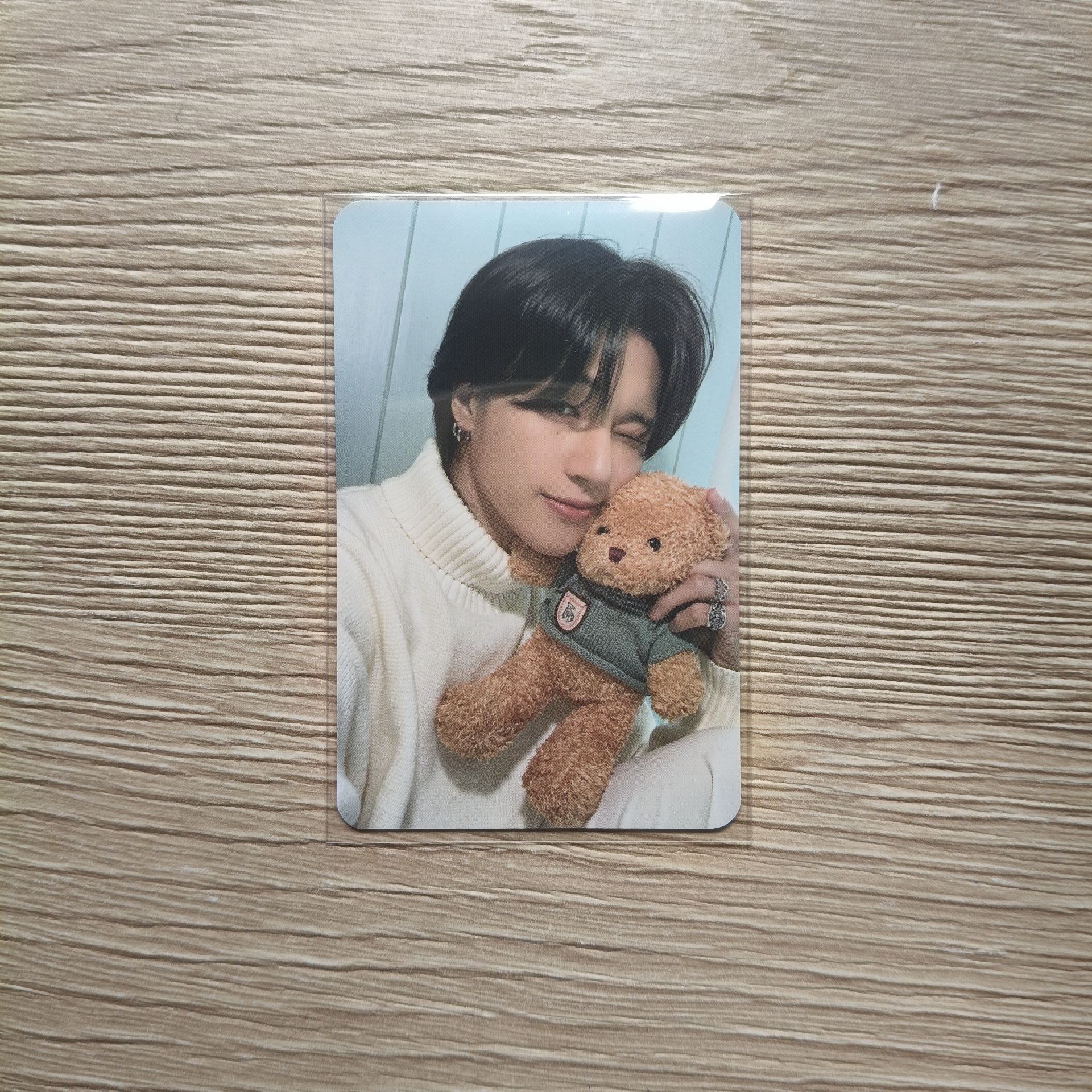 🧡很明顯是我比泰迪熊可愛吧><