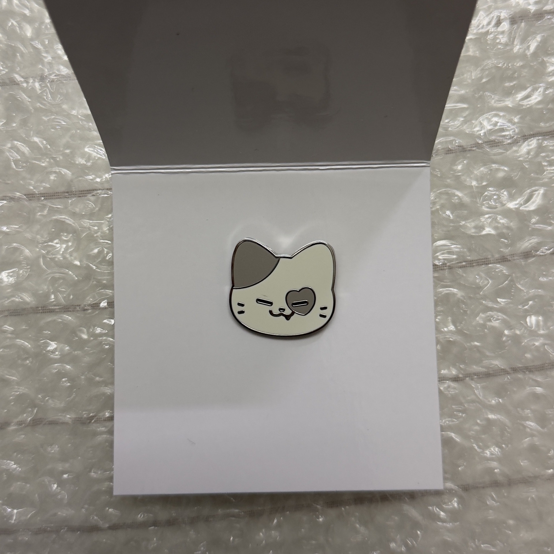 KKengEE金屬大頭徽章