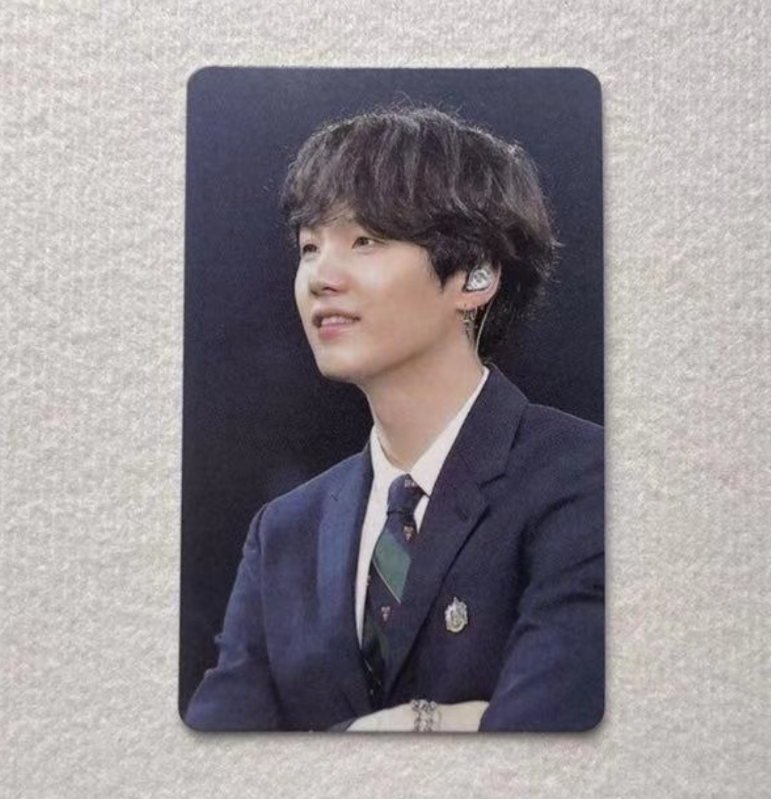 日四其小卡( ̀⌄ ́)｜閔玧其 ｜SUGA