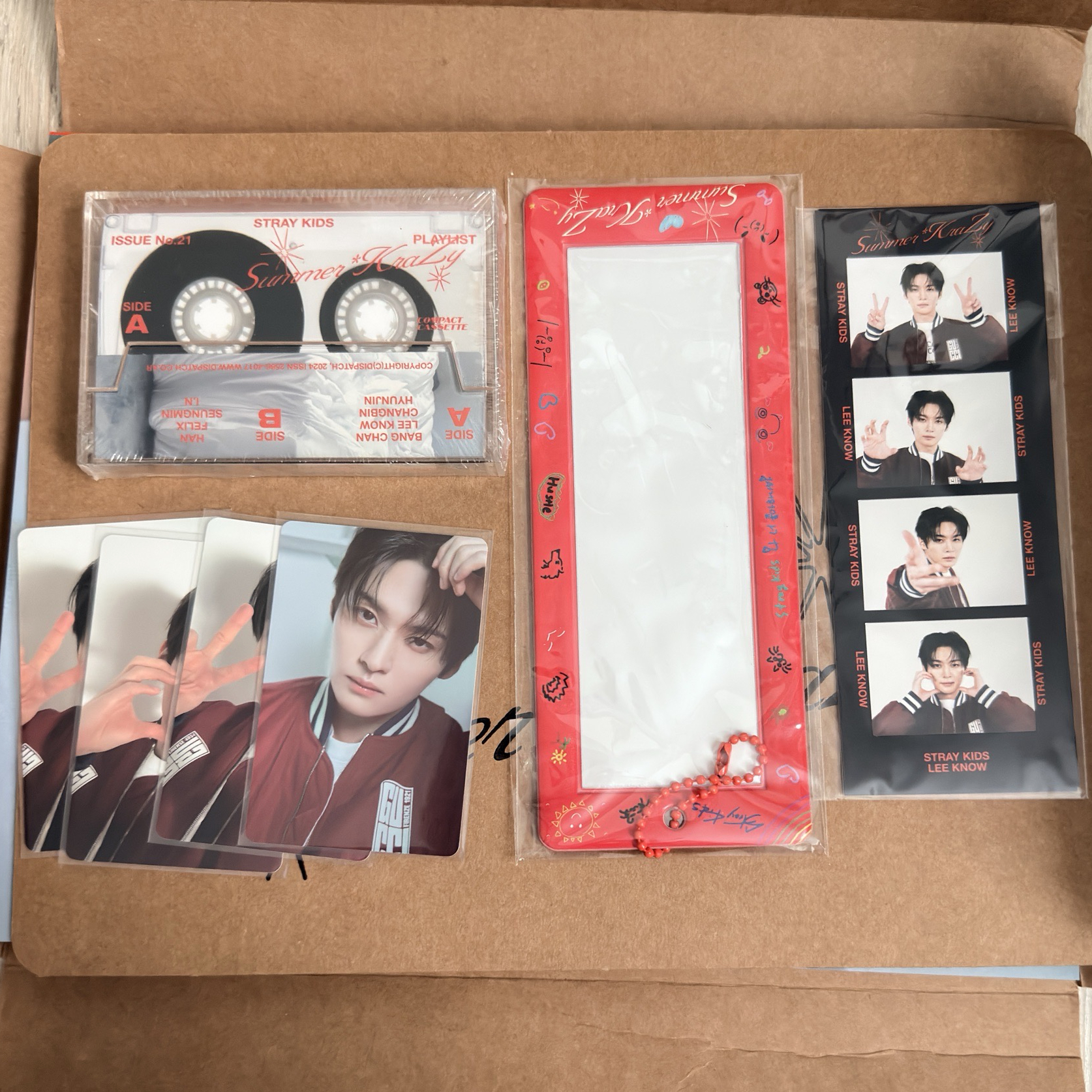 D社旻寫真 翻閱過 配置如圖