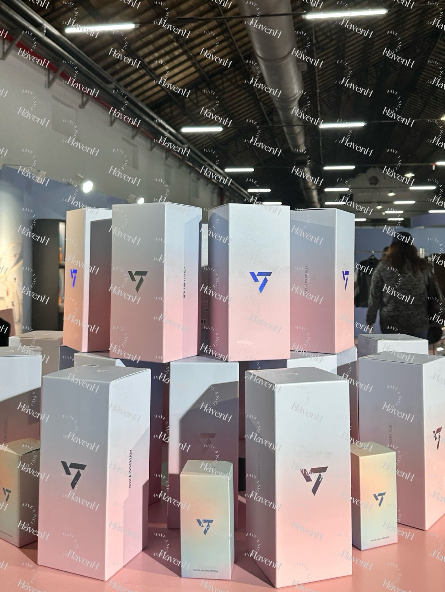 RIGHT HERE 高陽大扇 金扇