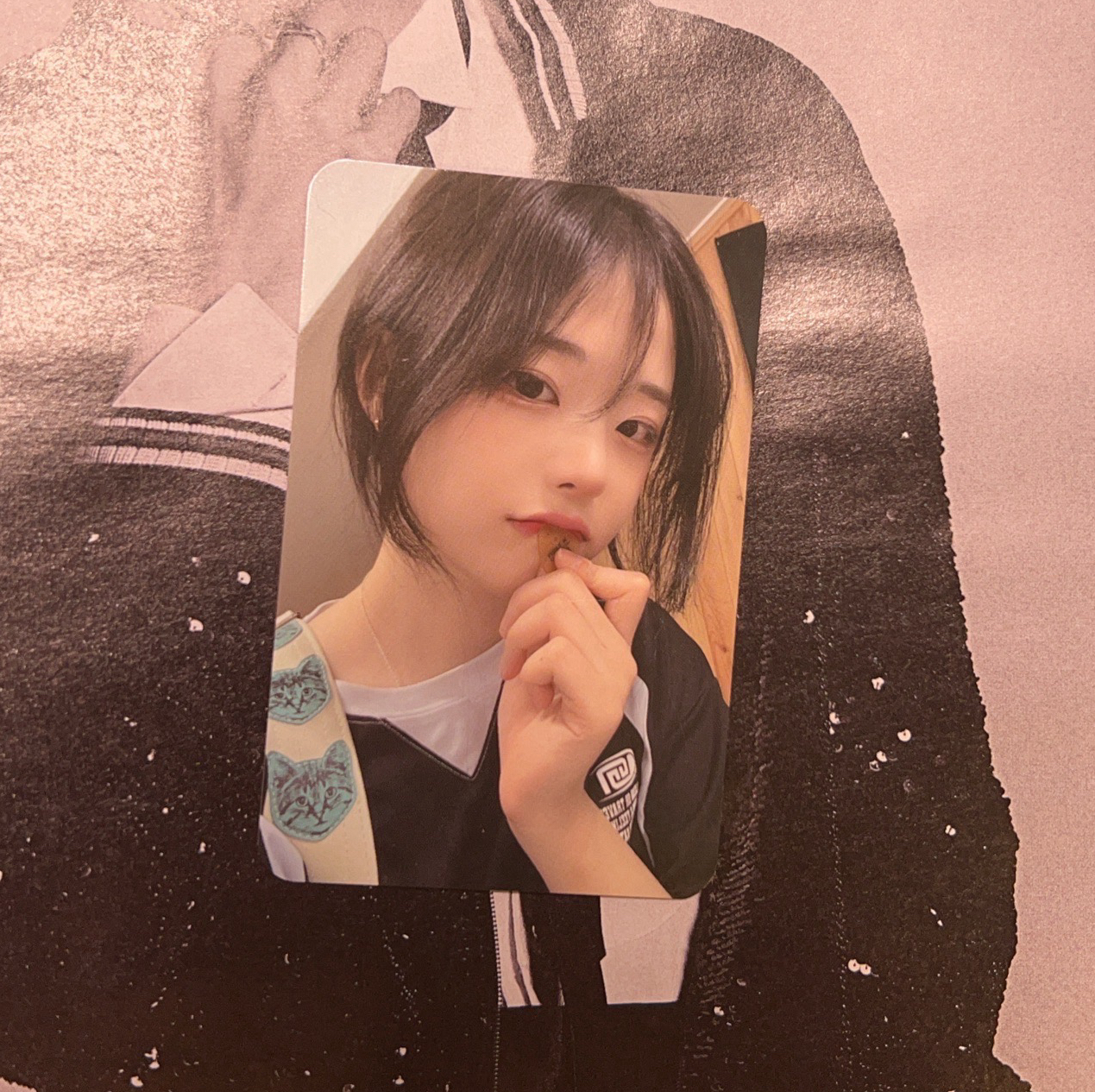 QWER Hina出道樂器特典卡