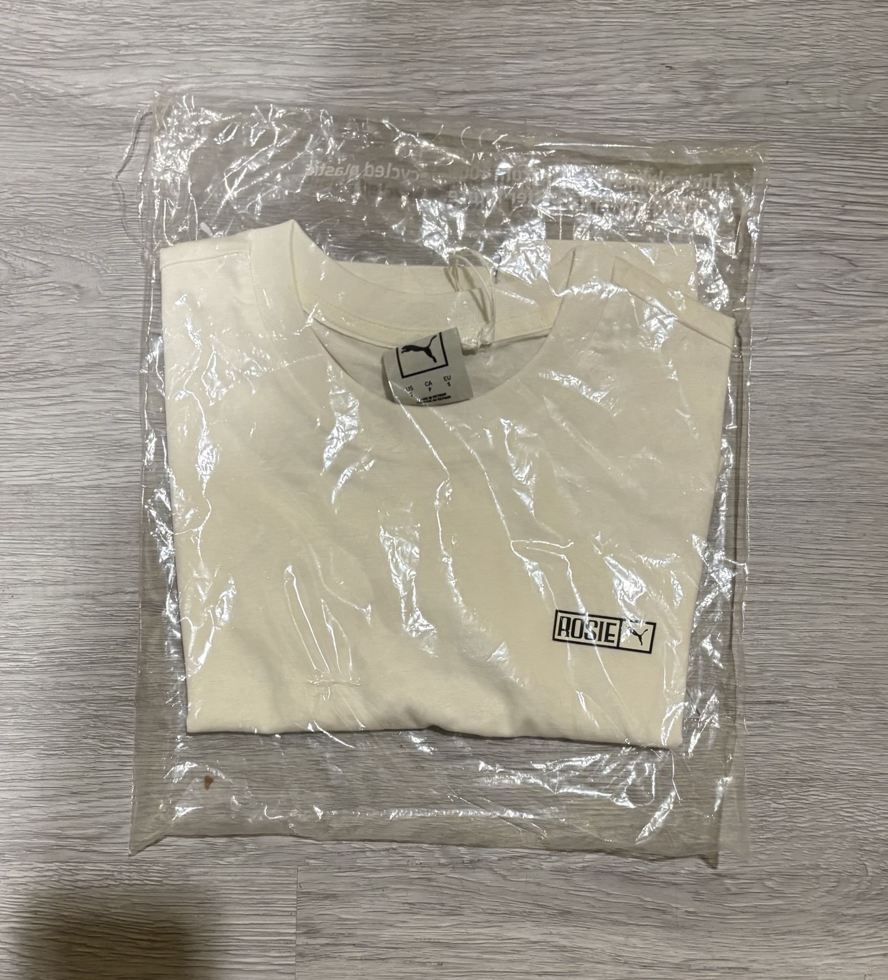 Rosé x Puma 聯名白色短t S號