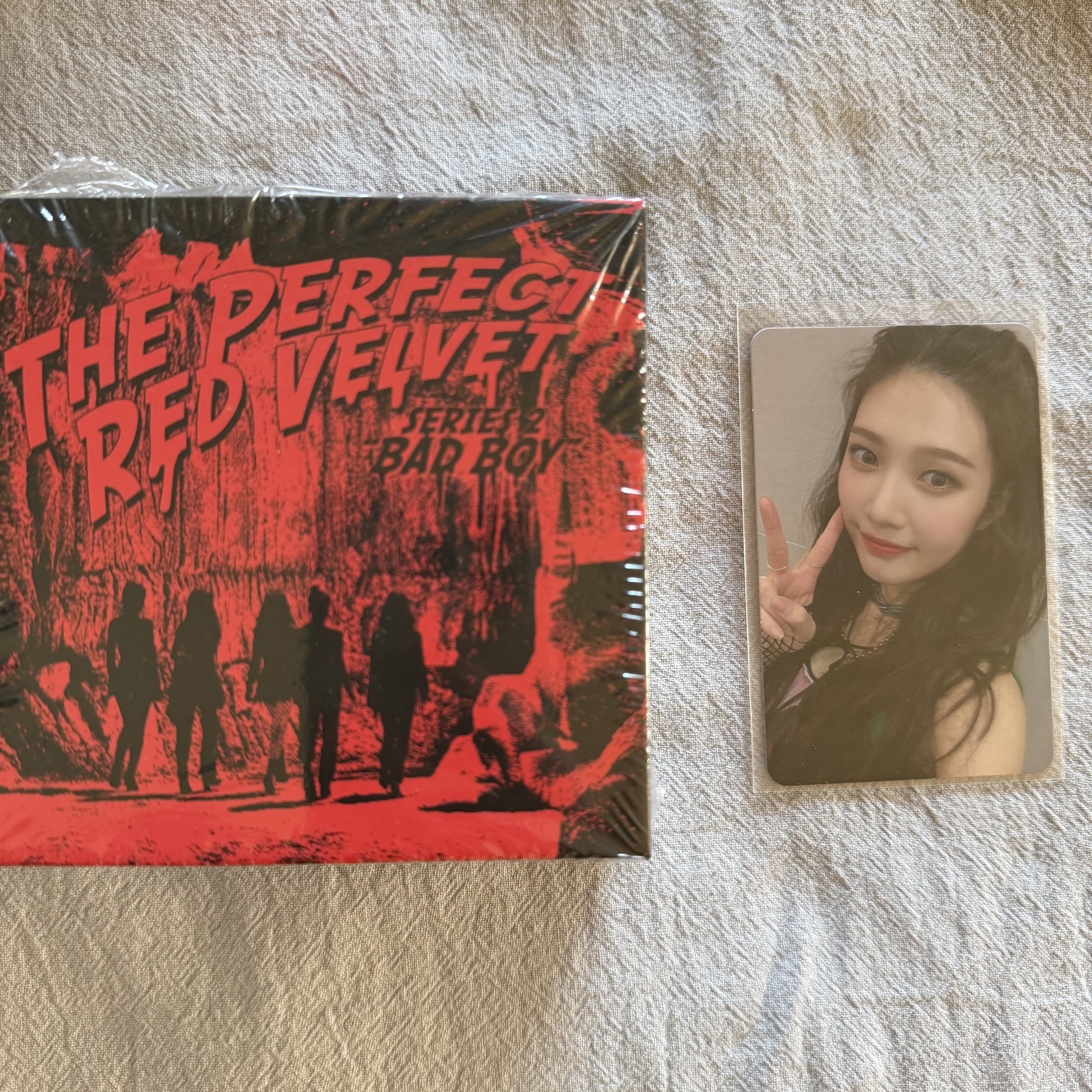 THE PERFECT RED VELVET BAD BOY KIHNO 智能專 JOY 小卡