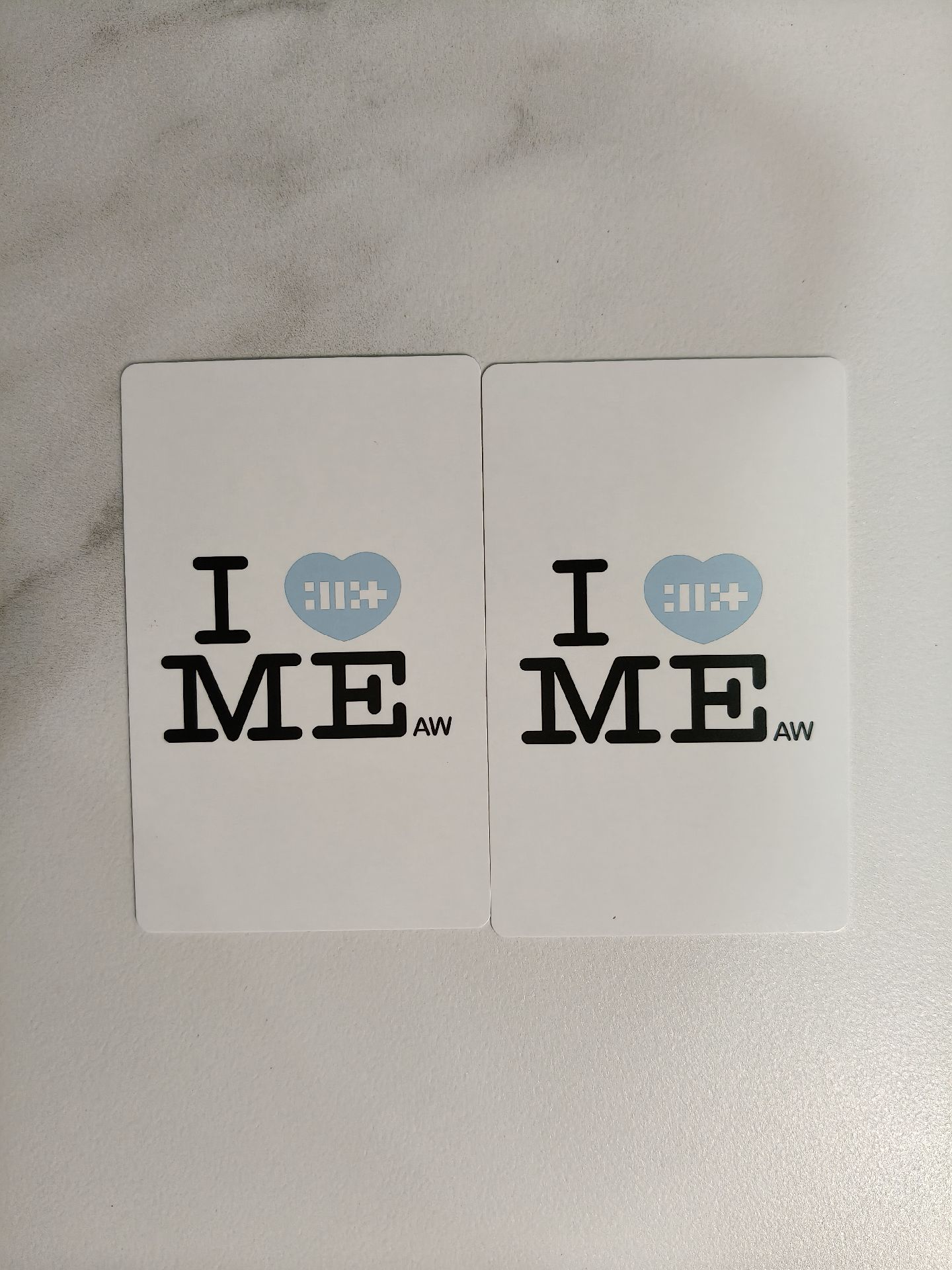 ⚪NOT CUTE ANYMORE 多人卡 兩張一起