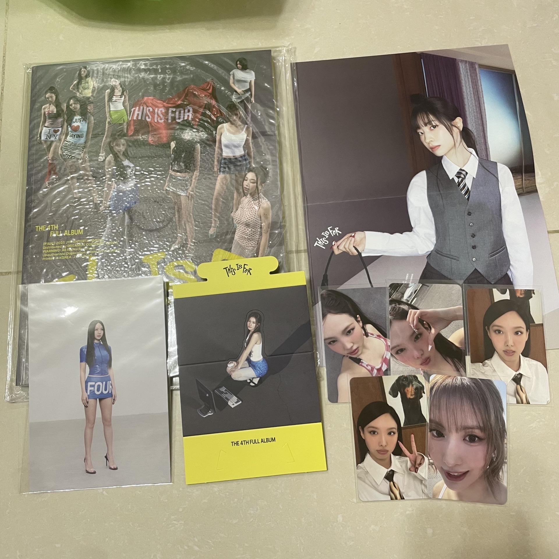 TWICE 正規四 專輯 IS VER. 娜璉親簽全專