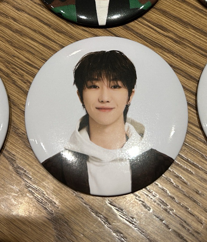 24克拉島八徽章